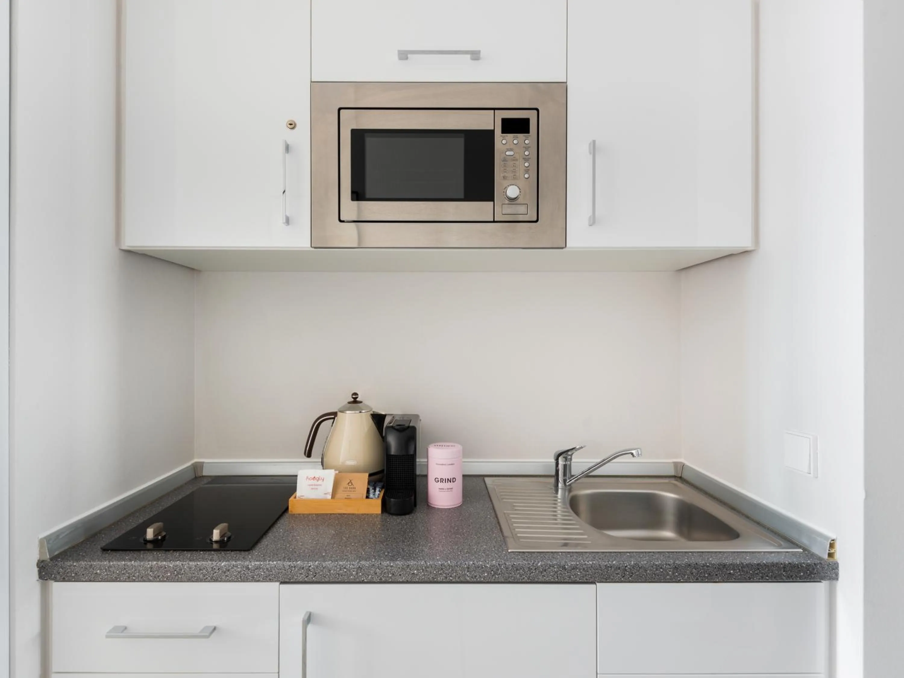 minibar in Numa Frankfurt Blau