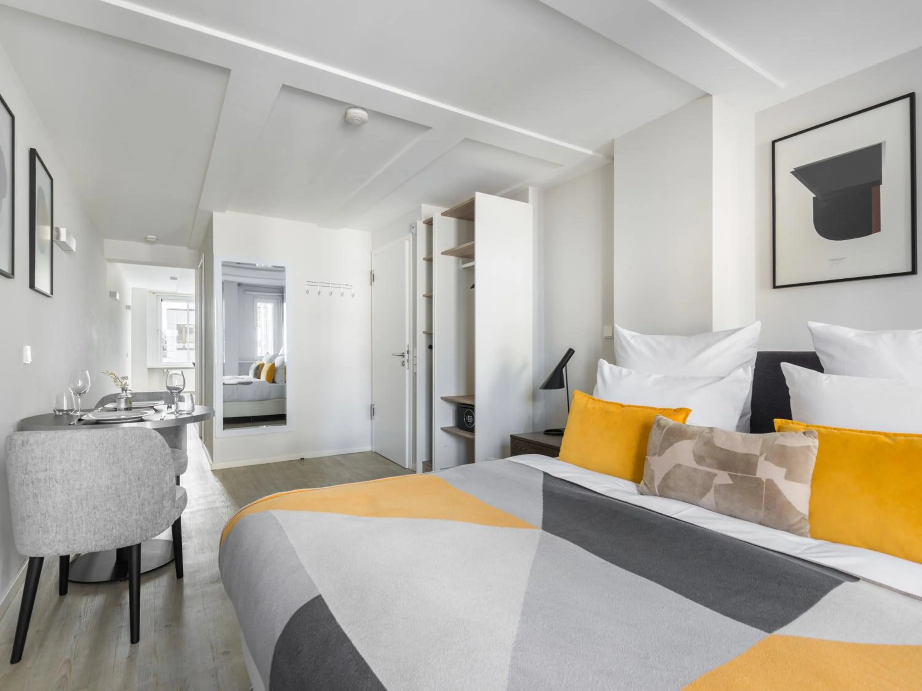 Bed in Numa Frankfurt Blau