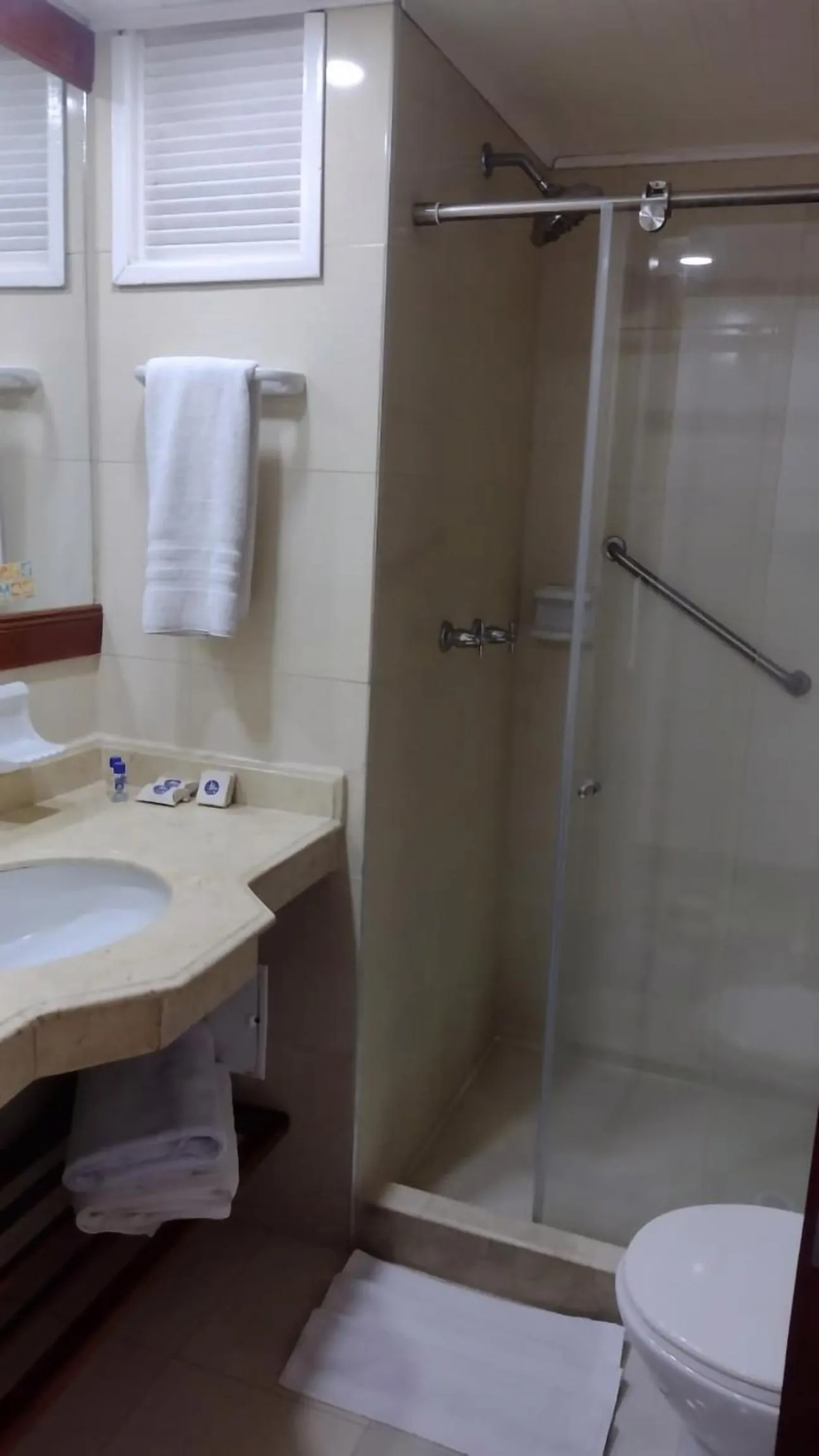 Bathroom in Hotel Bahia Cartagena