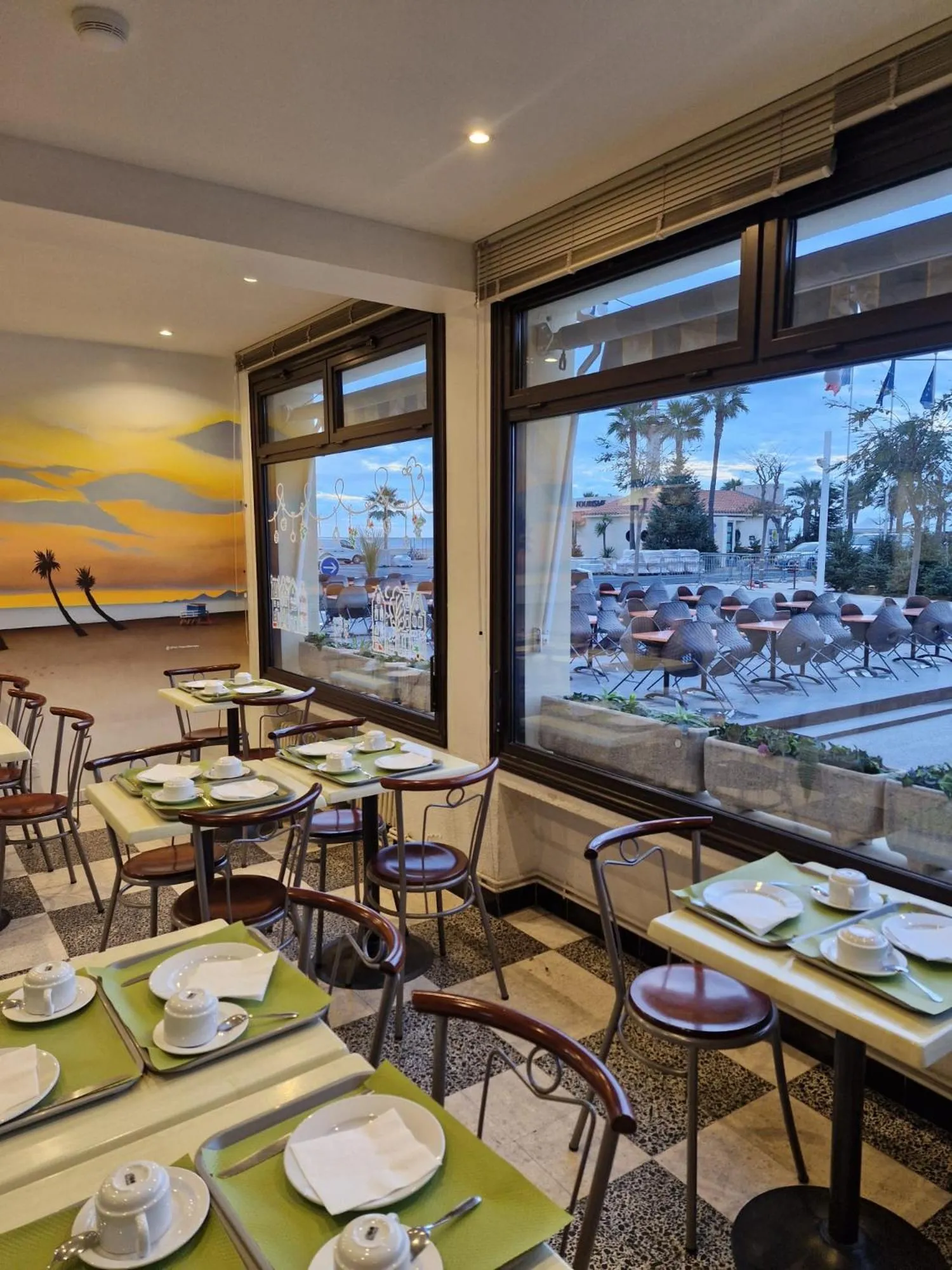 Breakfast in Hotel de la Plage - Barcares