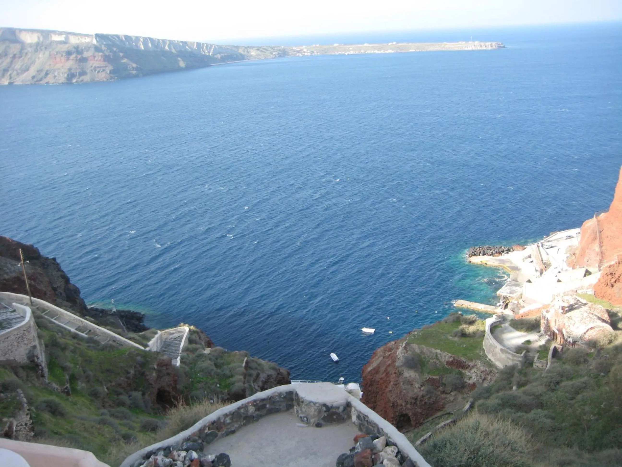 Area and facilities in Theodora Suites