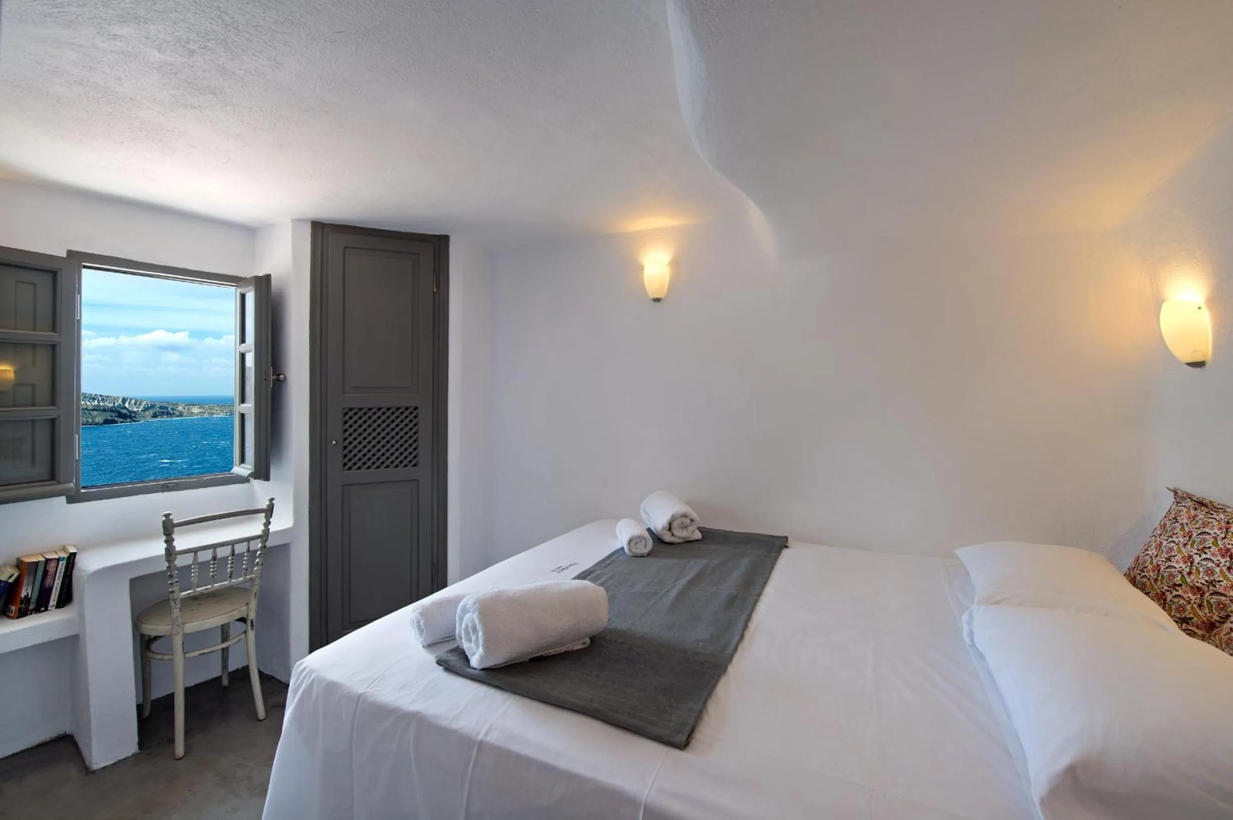 Bedroom, Bed in Theodora Suites