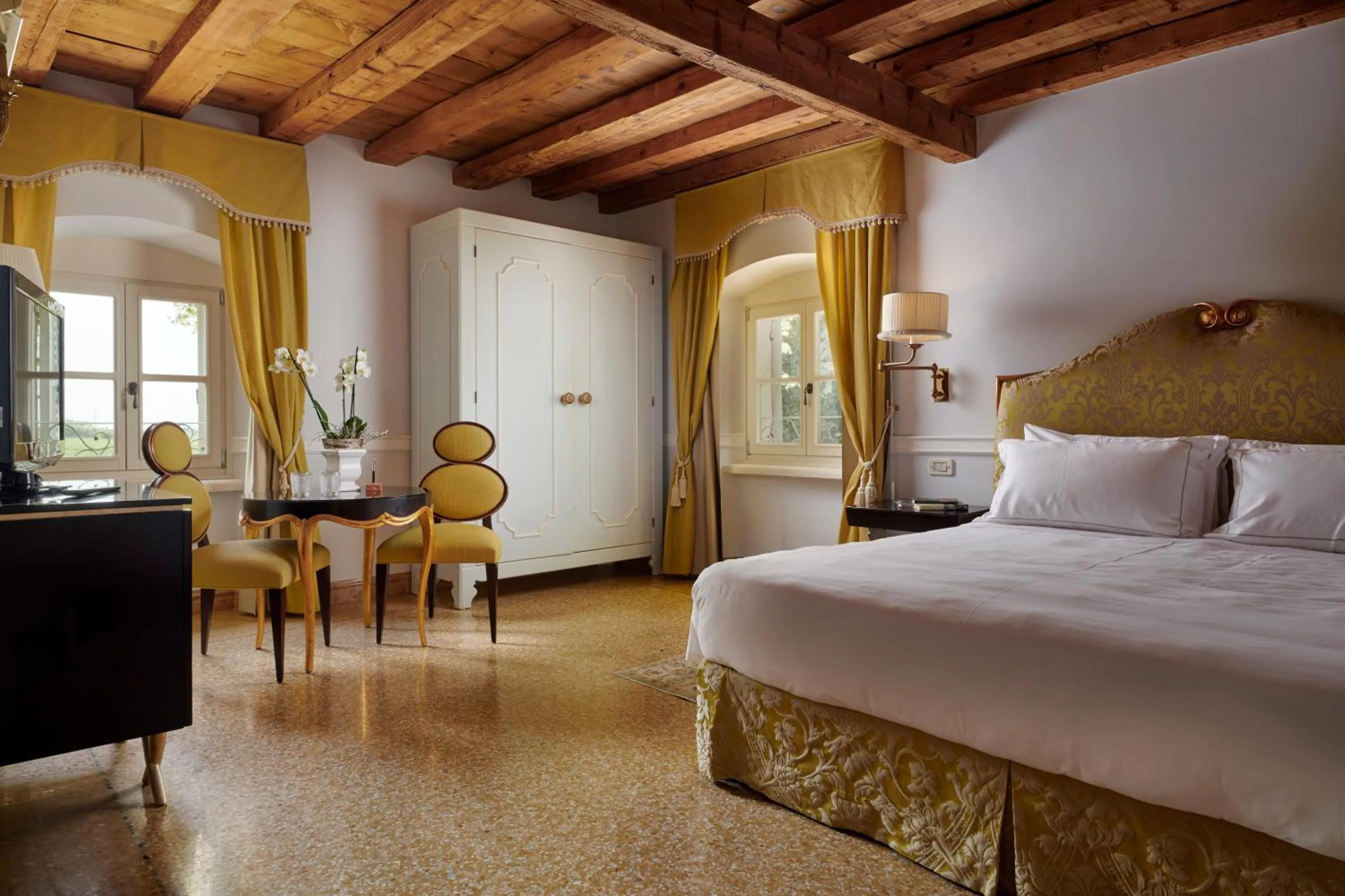 Bed in Villa Cordevigo