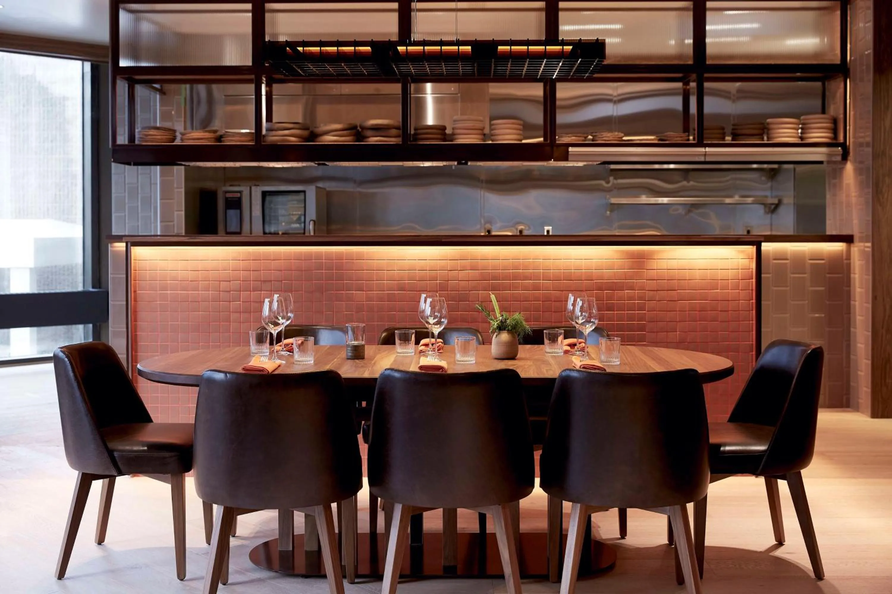 Restaurant/places to eat in DoubleTree By Hilton Montreal