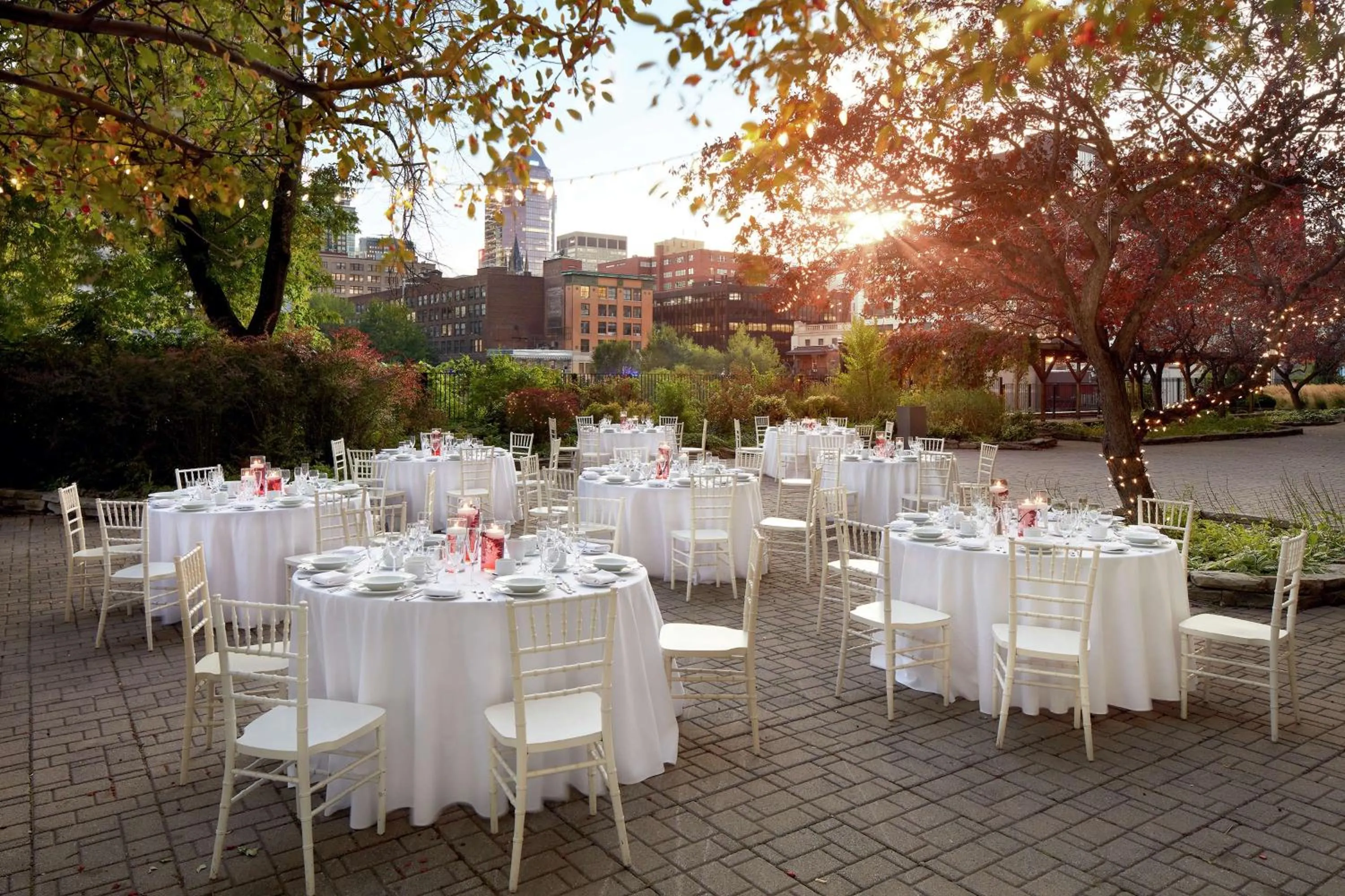 Meeting/conference room in DoubleTree By Hilton Montreal