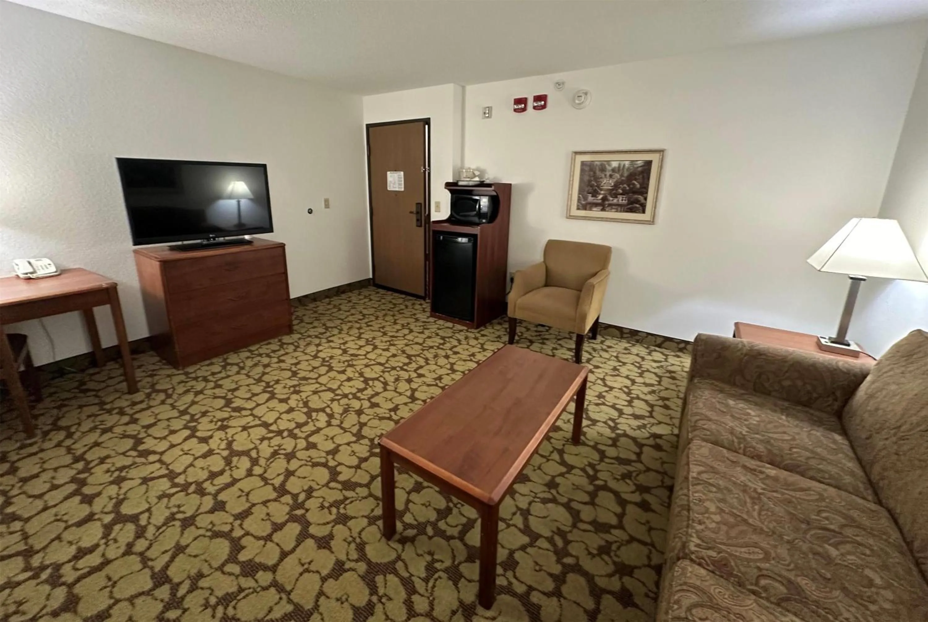 Photo of the whole room in AmericInn by Wyndham Appleton North Little Chute