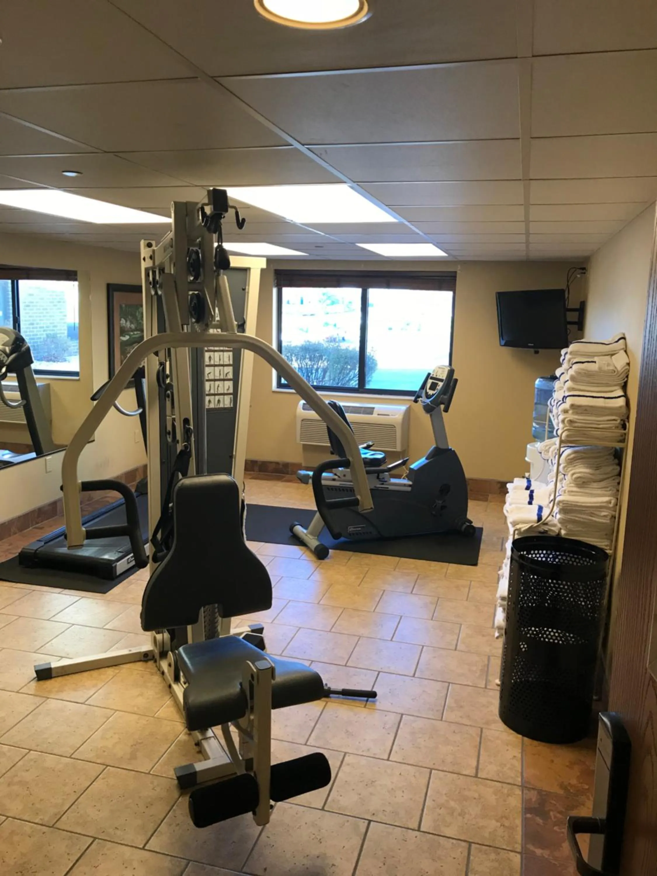 Fitness centre/facilities in AmericInn by Wyndham Appleton North Little Chute