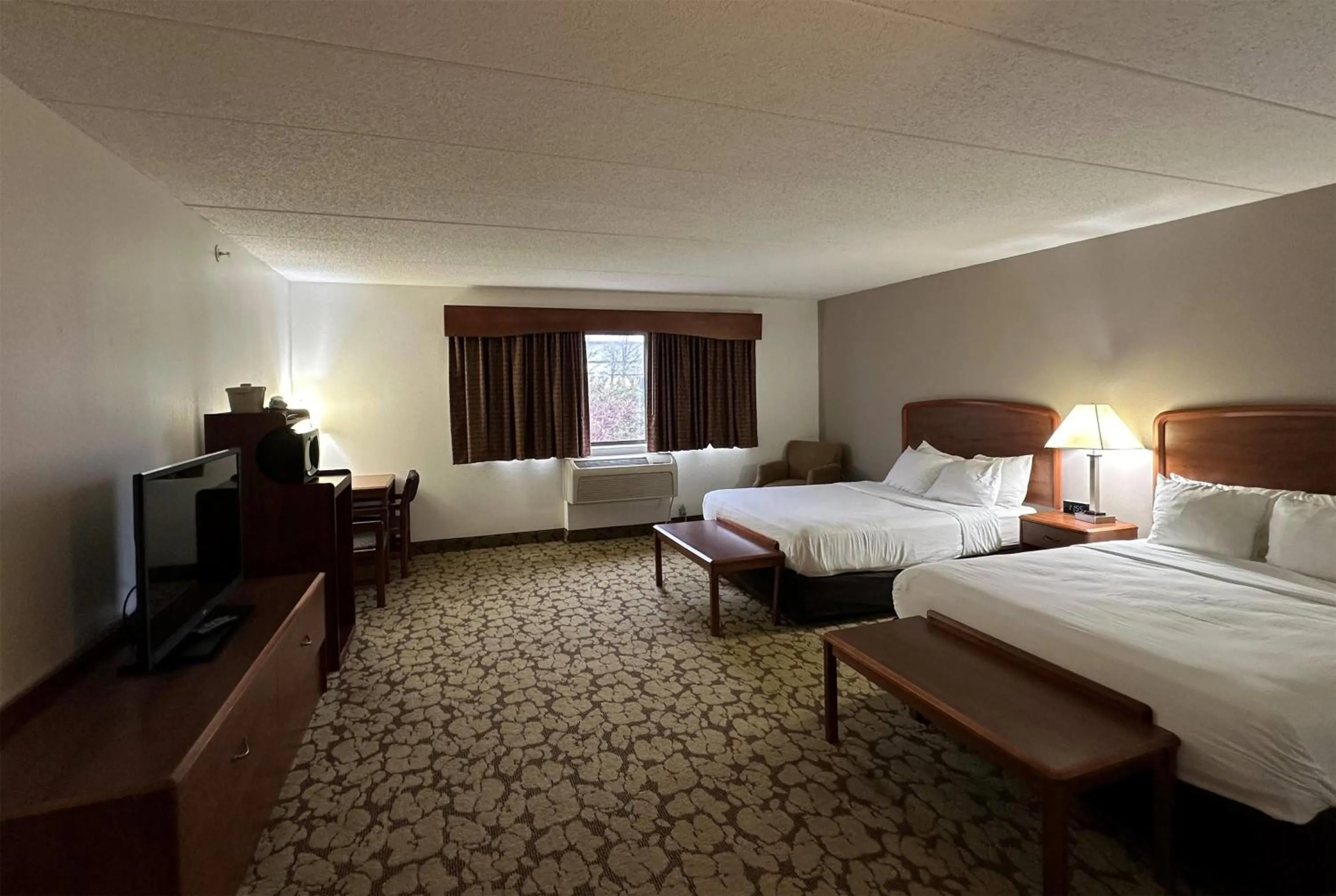 Photo of the whole room in AmericInn by Wyndham Appleton North Little Chute