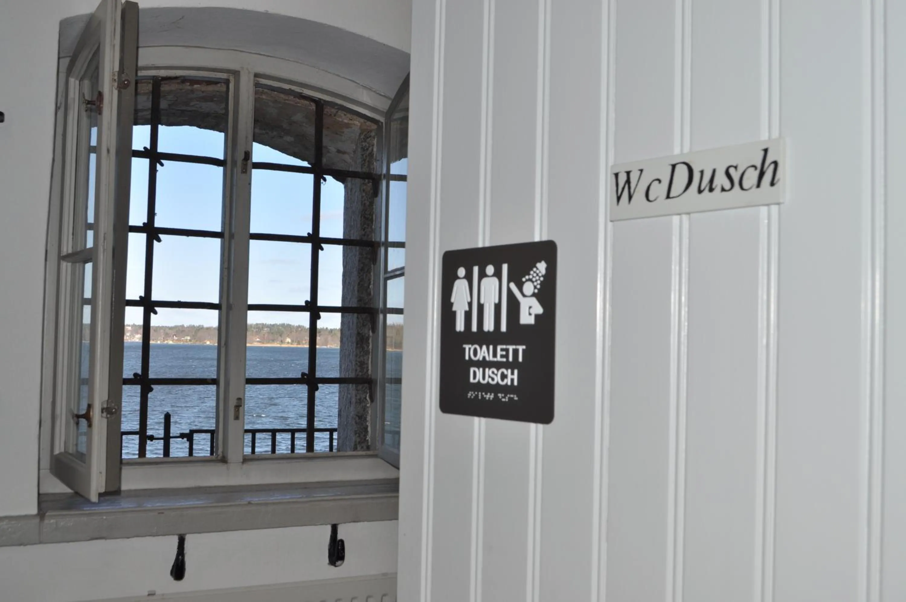 Logo/Certificate/Sign in Kastellet Bed & Breakfast