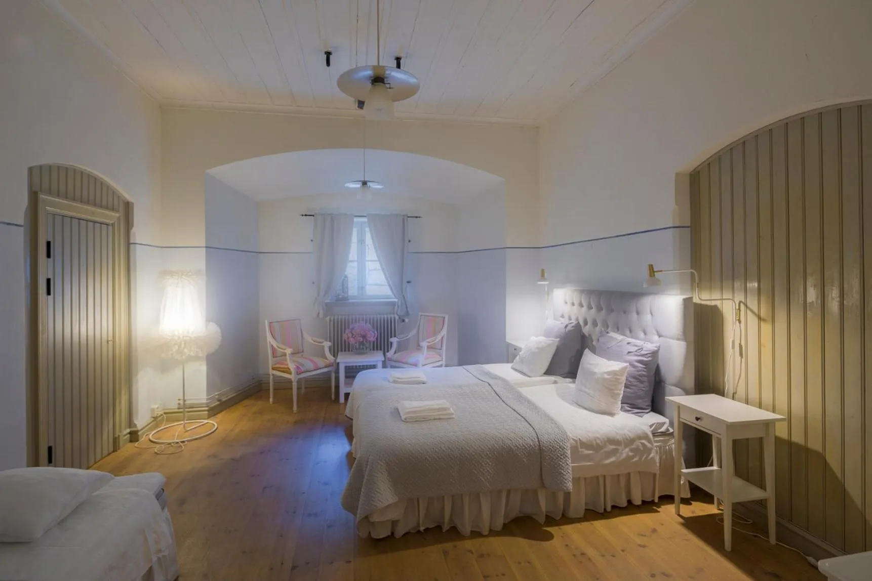 Bed in Kastellet Bed & Breakfast