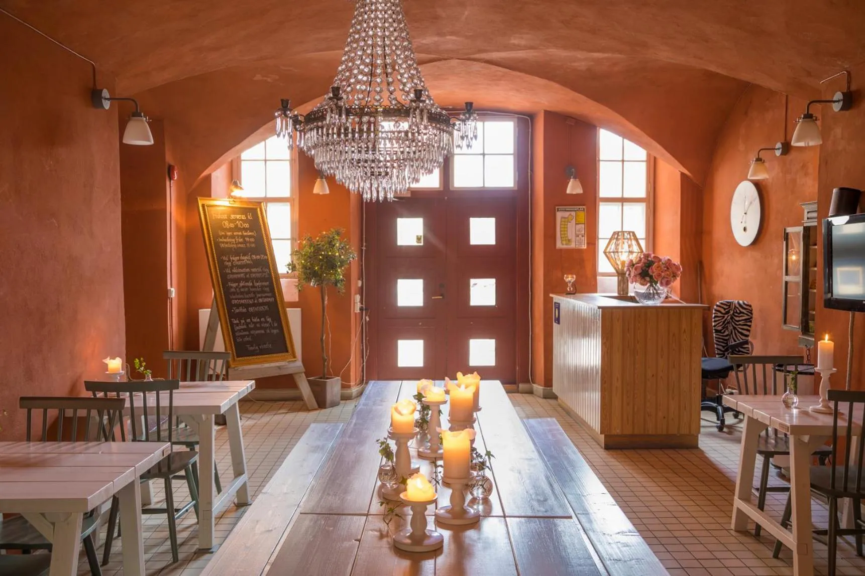 Restaurant/places to eat in Kastellet Bed & Breakfast