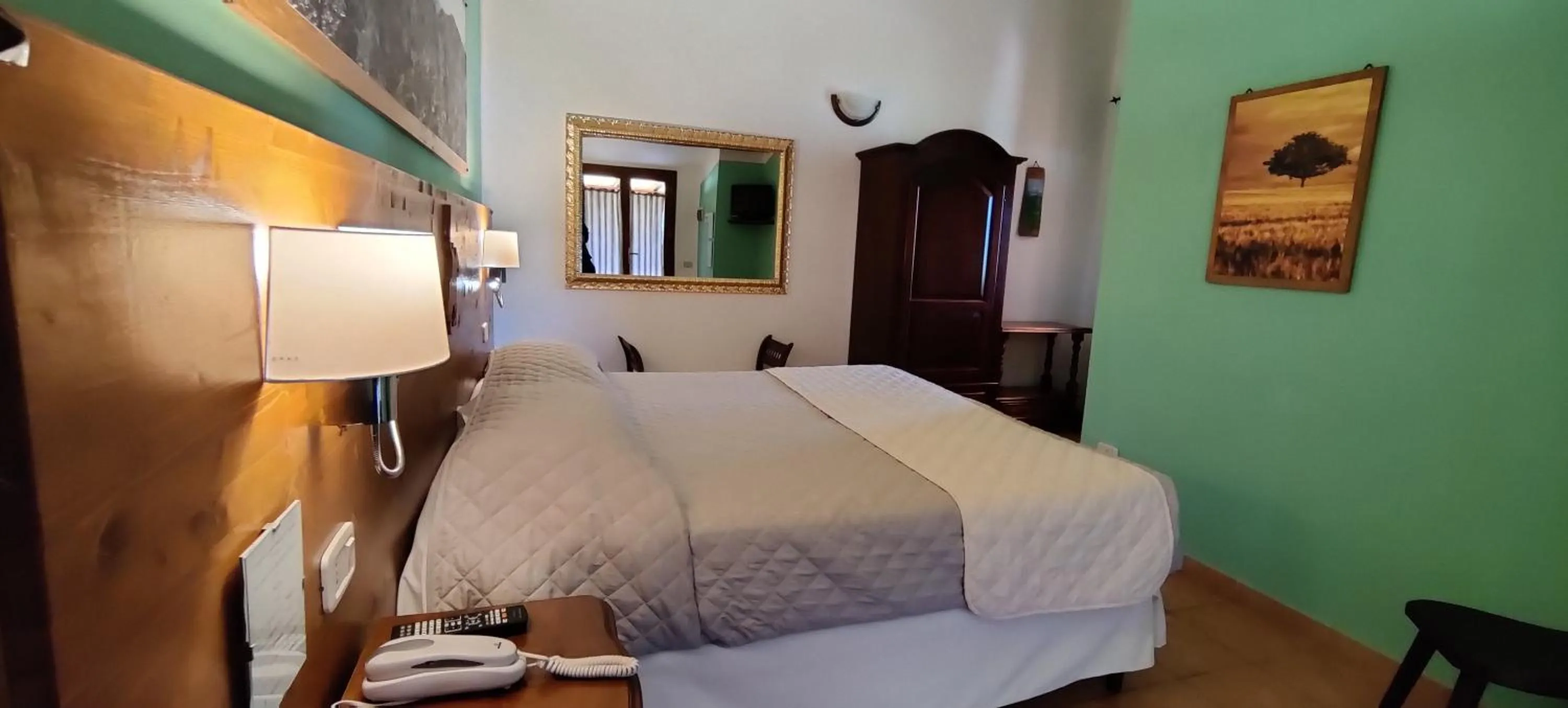 Photo of the whole room in Locanda Mossa Dei Barbari