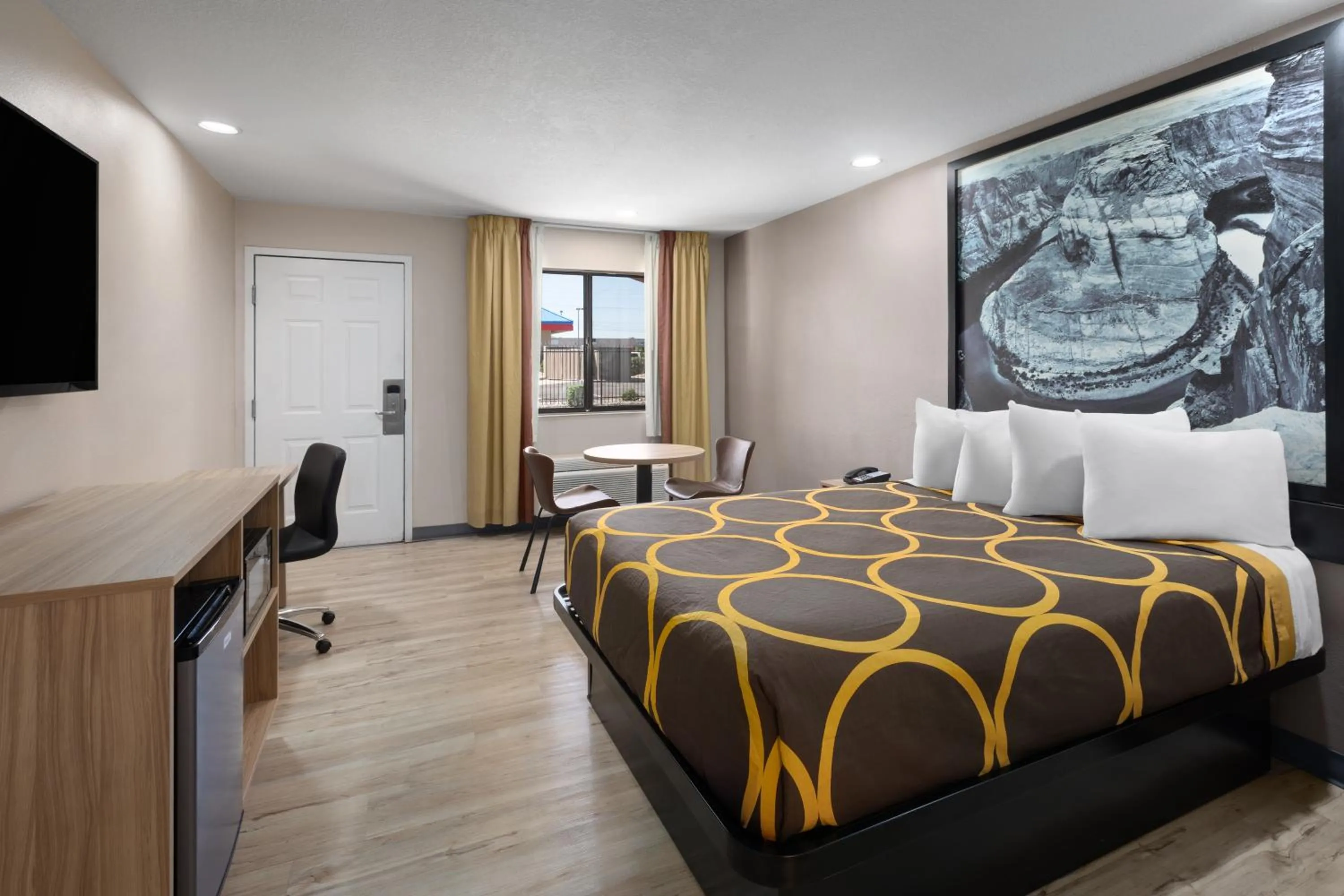 Bed in Super 8 by Wyndham Tucson/Grant Road Area AZ