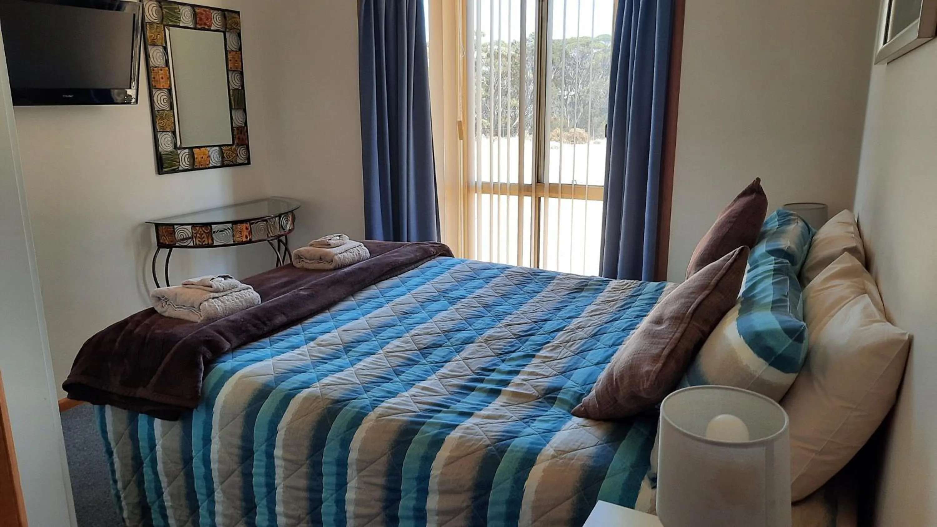 Bed in Kangaroo Island Accommodation