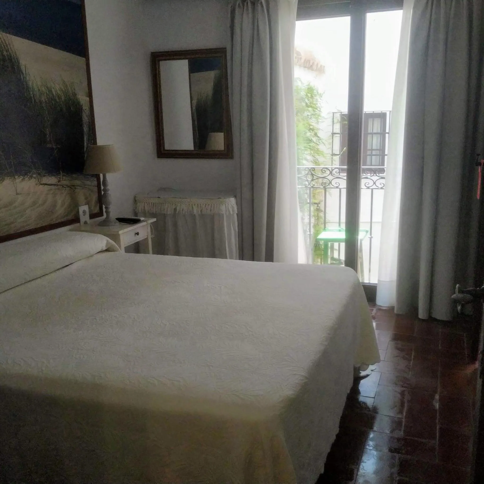 Bedroom, Bed in Hostal Gran Capitan