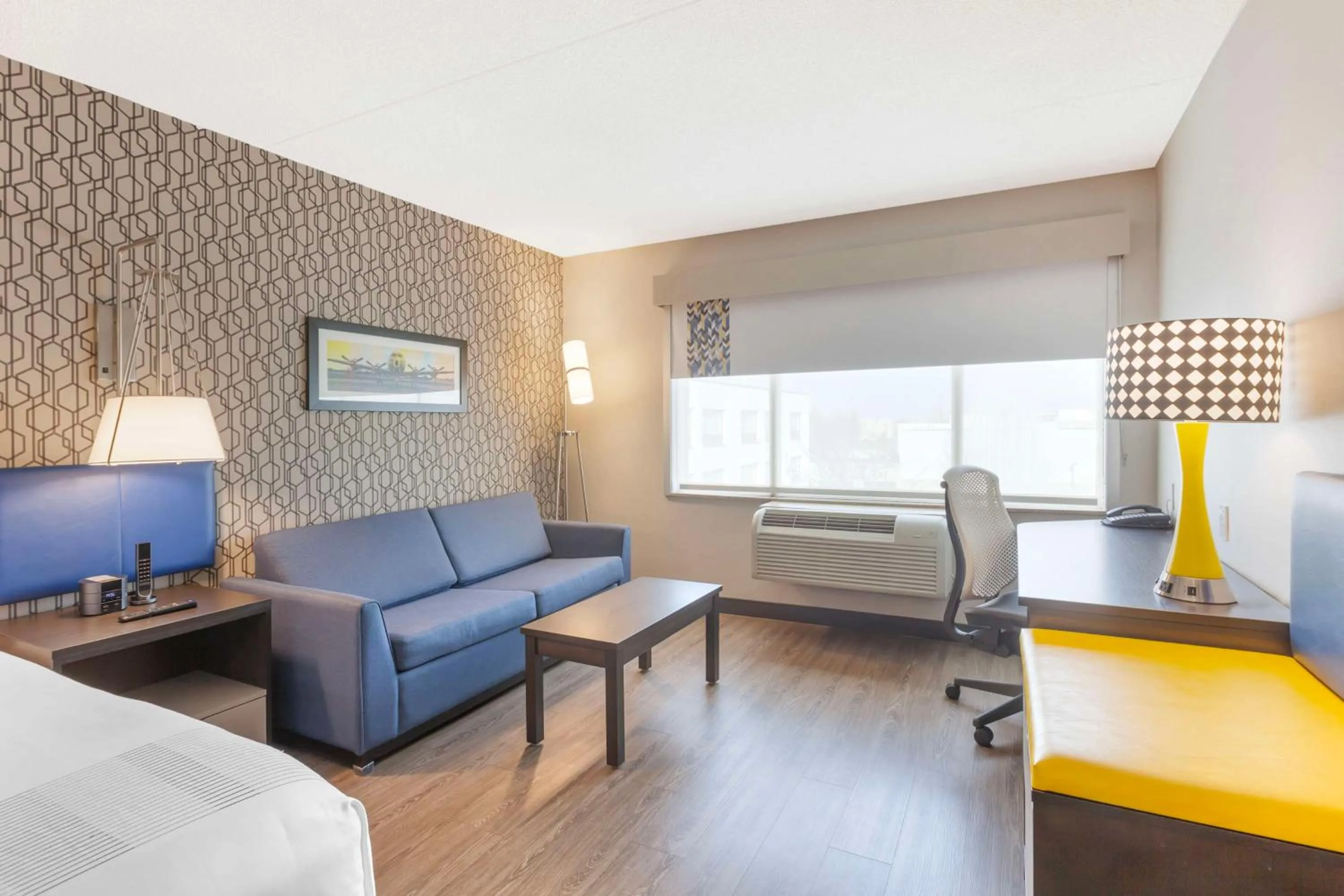 Bedroom in GLō Best Western Mississauga Corporate Centre