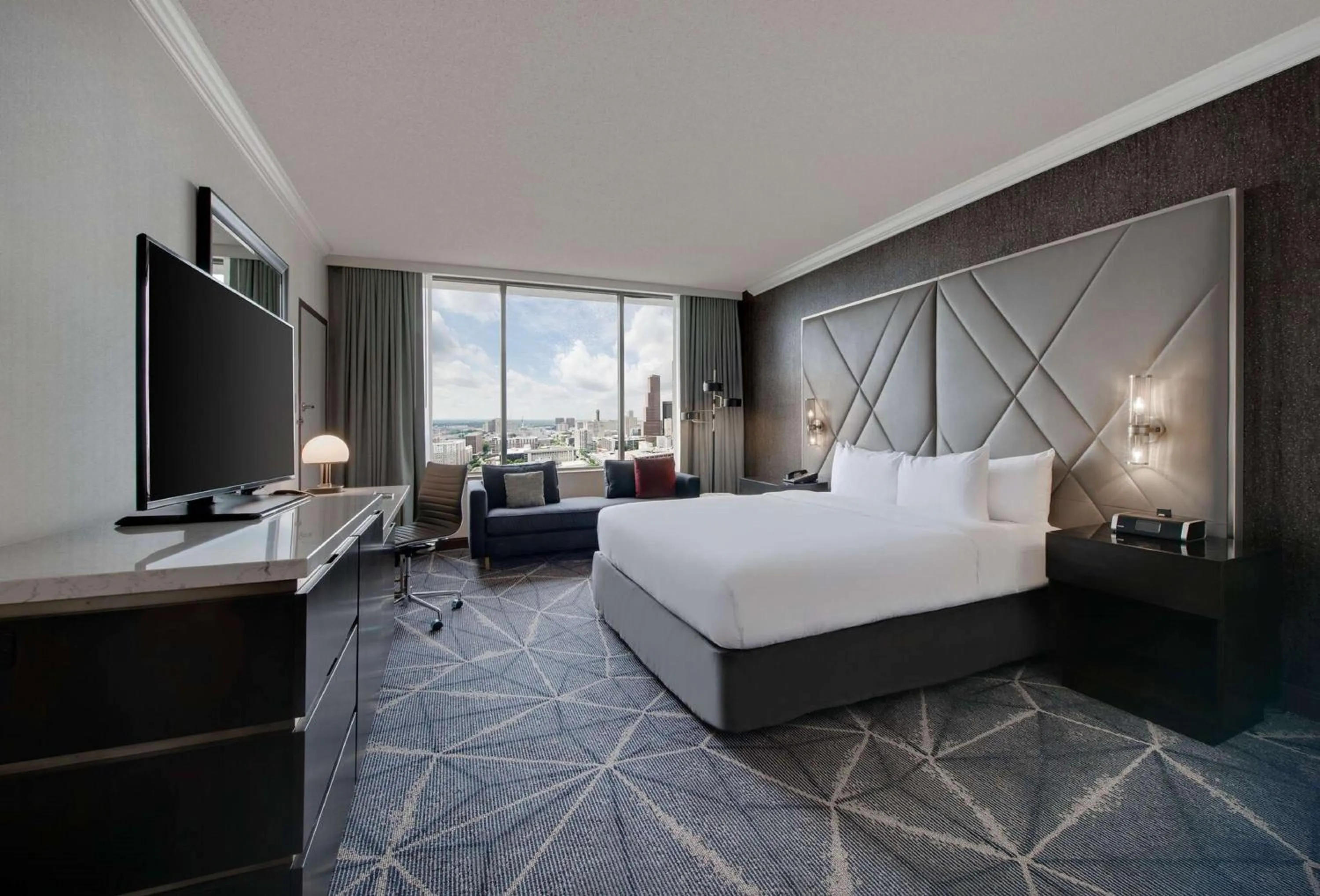 Bed in Hilton Atlanta