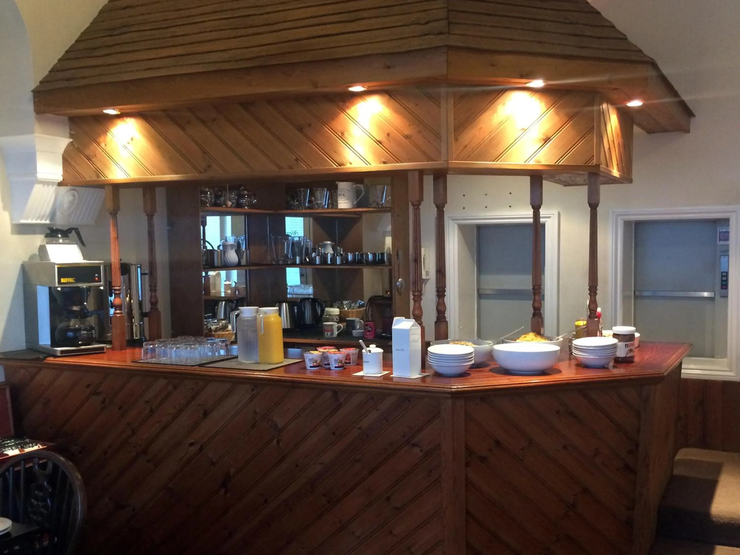 Food and drinks in Alexanders