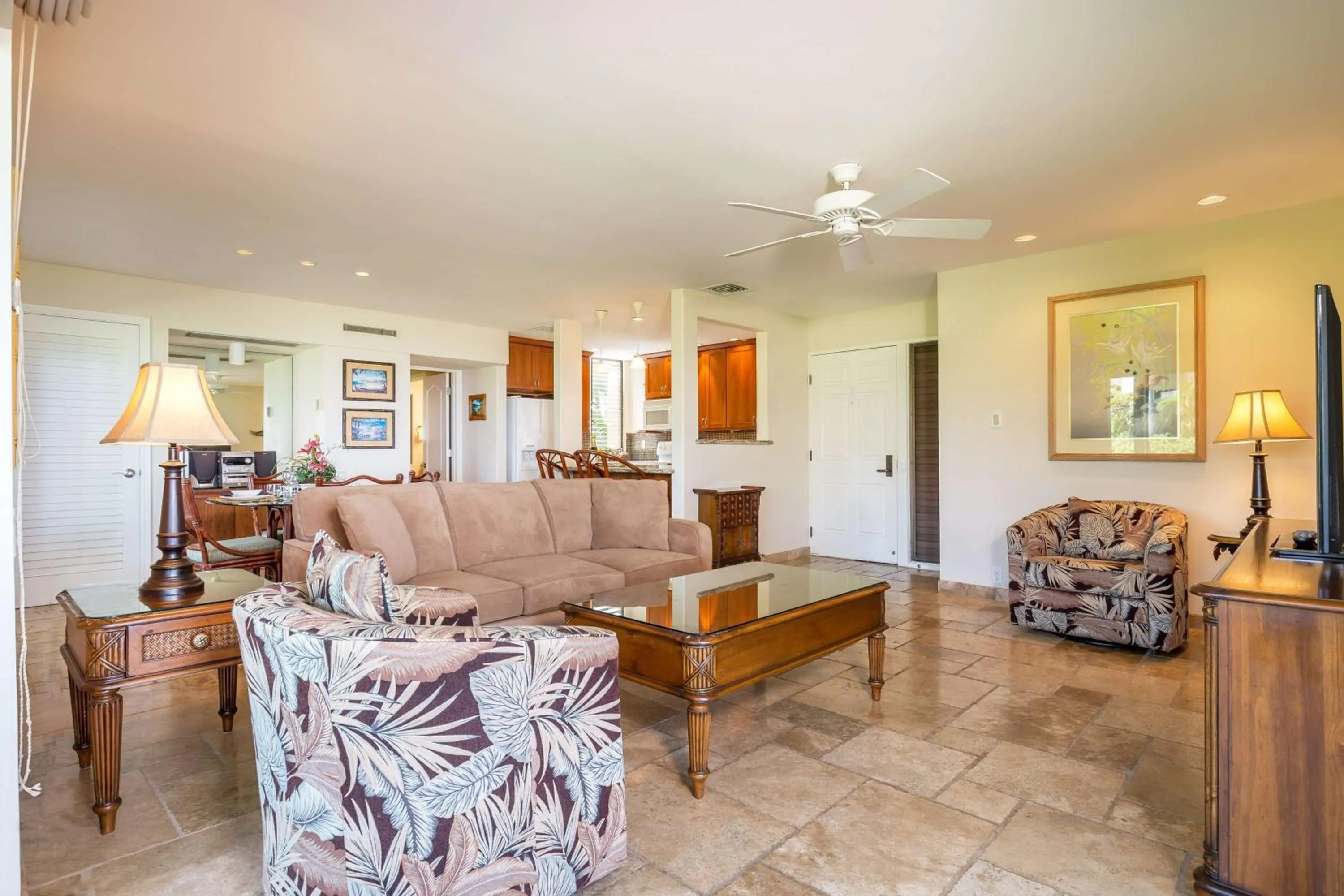Photo of the whole room in Wailea Elua Village - CoralTree Residence Collection