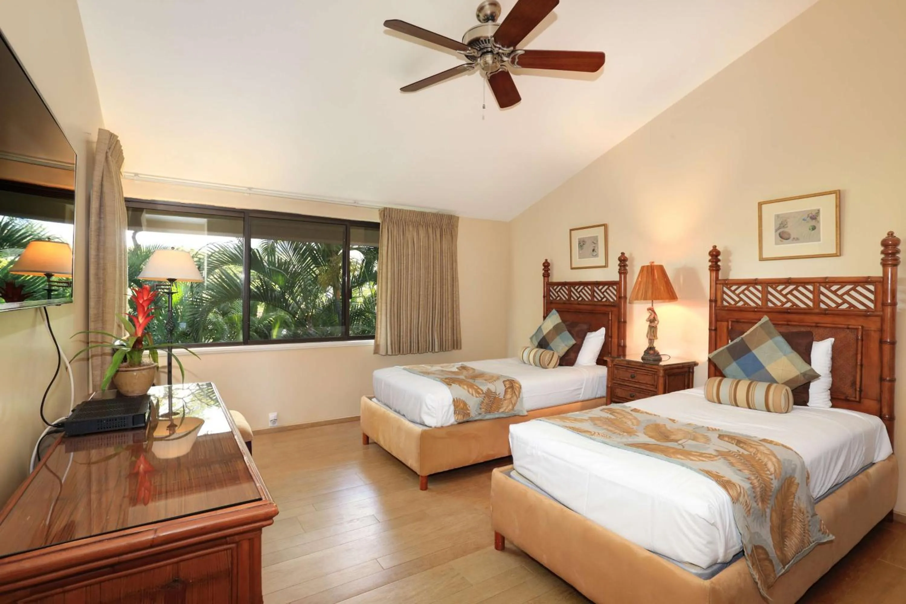 Photo of the whole room, Bed in Wailea Elua Village - CoralTree Residence Collection