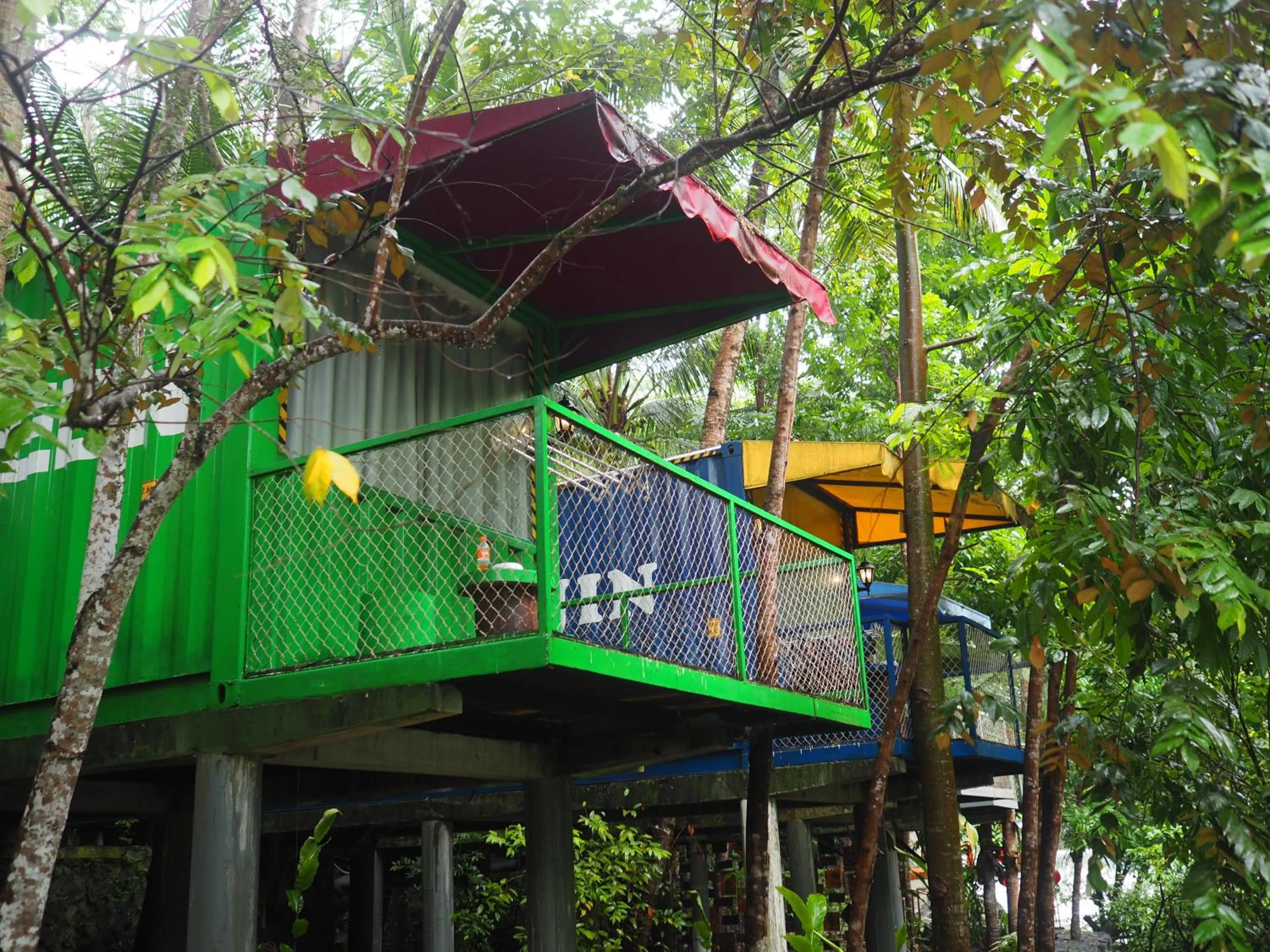 Inner courtyard view in Hau Eco Lodges Citumang Pangandaran