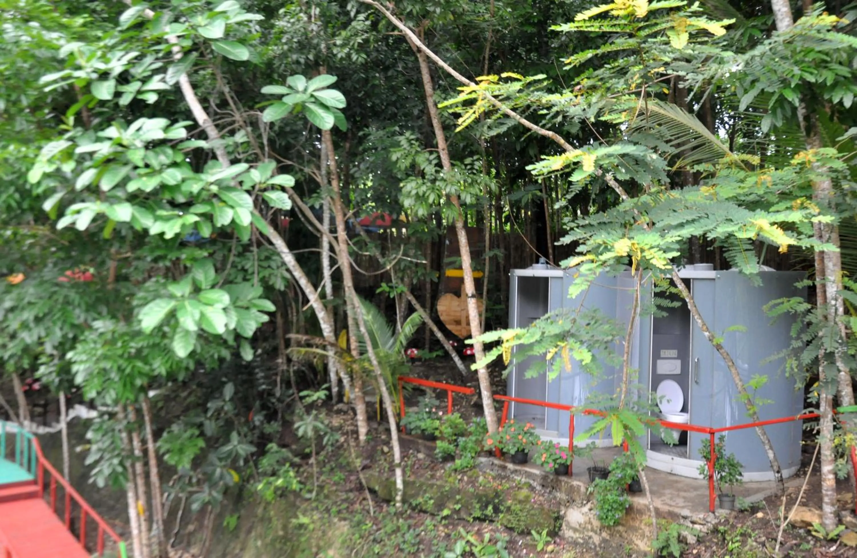 Bathroom in Hau Eco Lodges Citumang Pangandaran