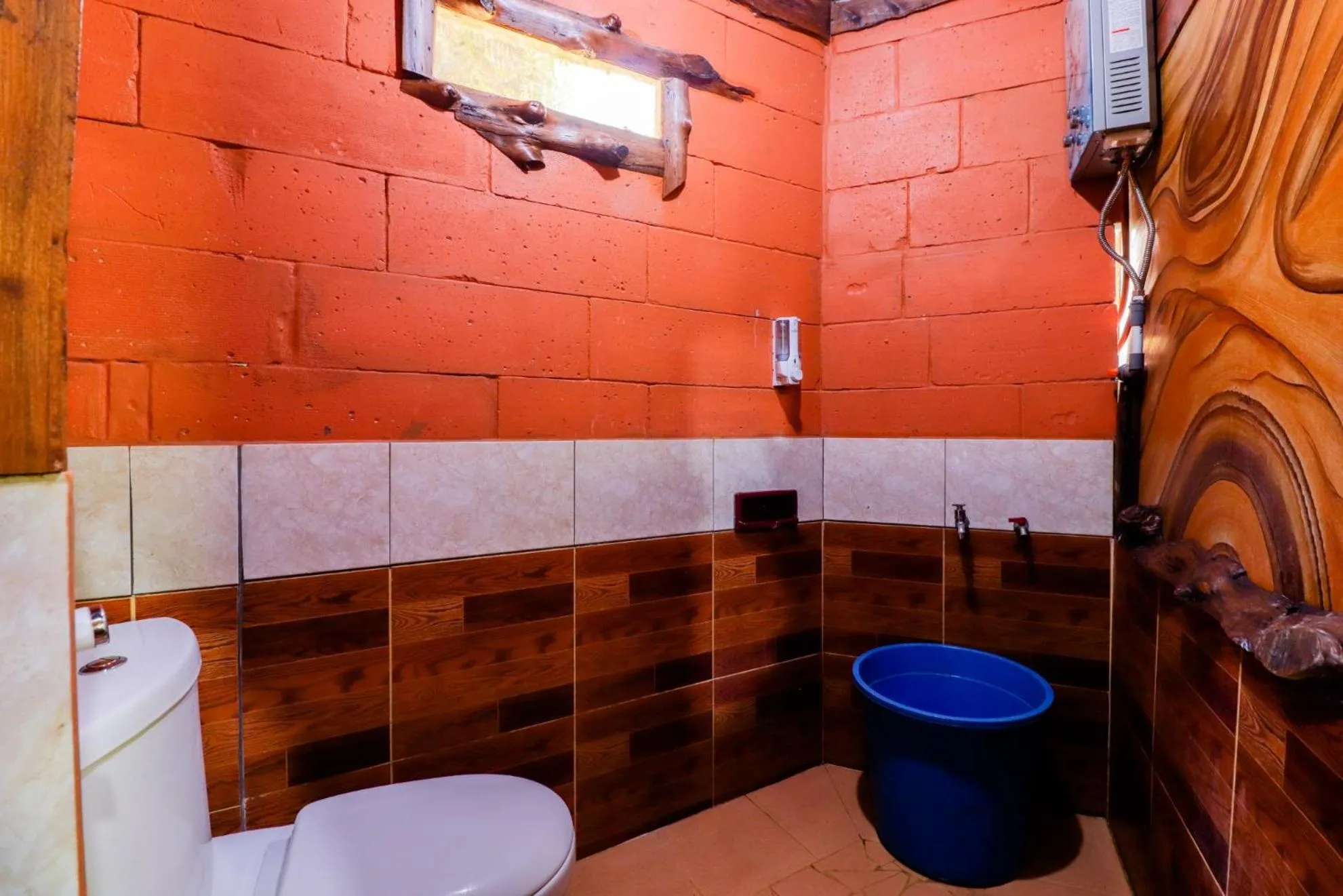 Bathroom in Rimbono Homestay