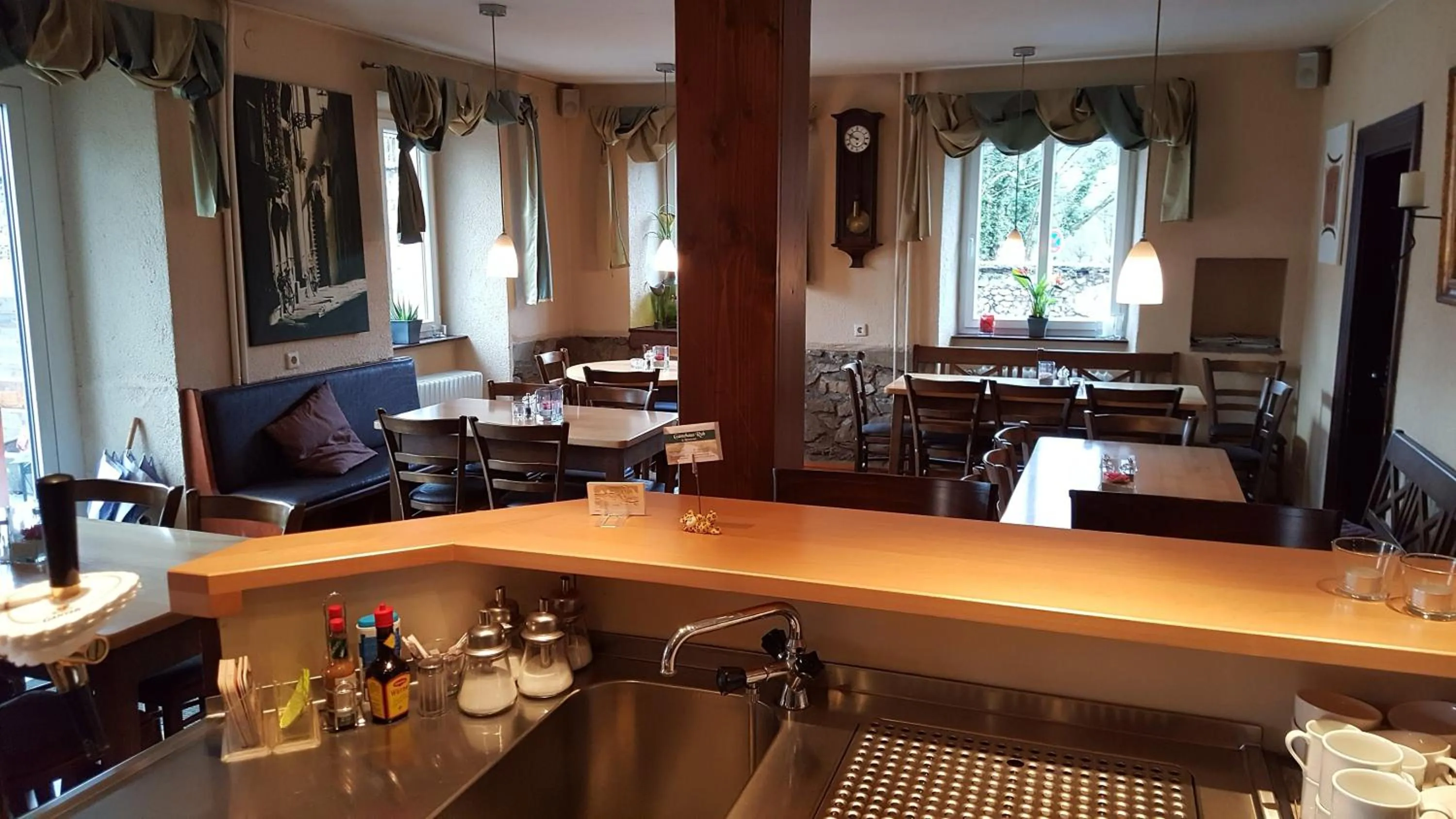 Restaurant/places to eat in Gästehaus Ruh - Non-Smoking