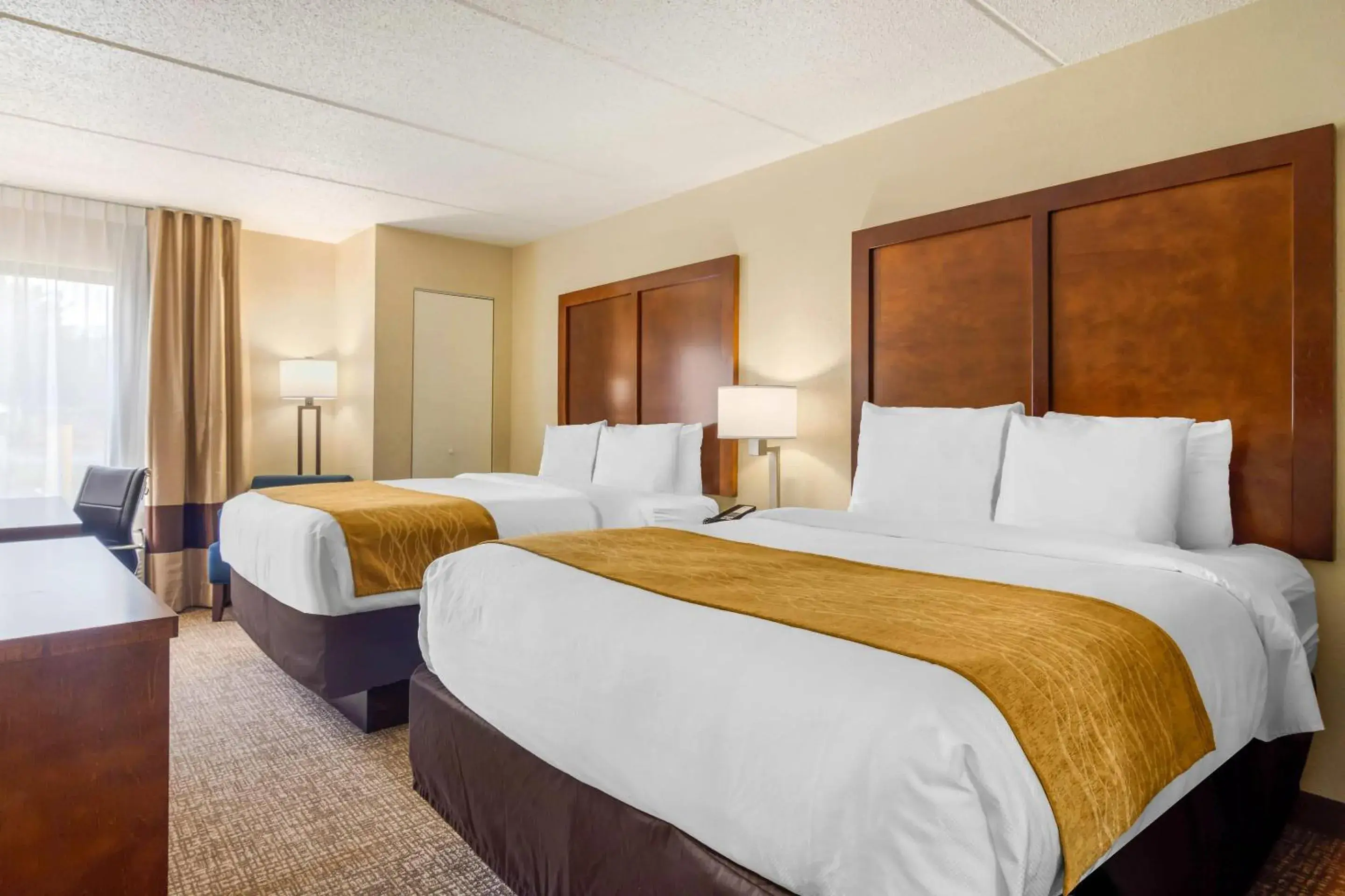 Double Room with Two Double Beds - Non-Smoking in Comfort Inn Atlanta Airport Double Room with Two Double Beds - Non-Smoking in Comfort Inn Atlanta Airport