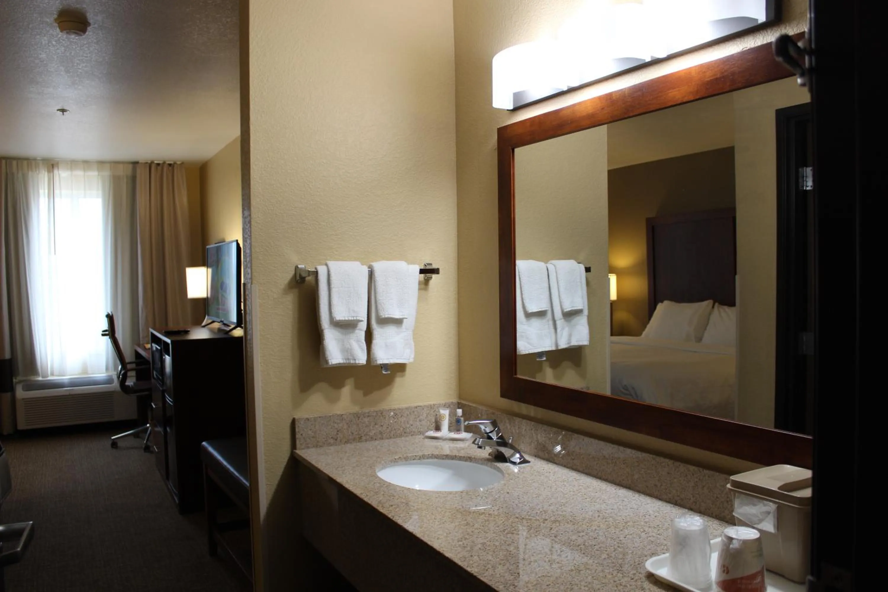 Bathroom in Comfort Inn Green Valley, Arizona