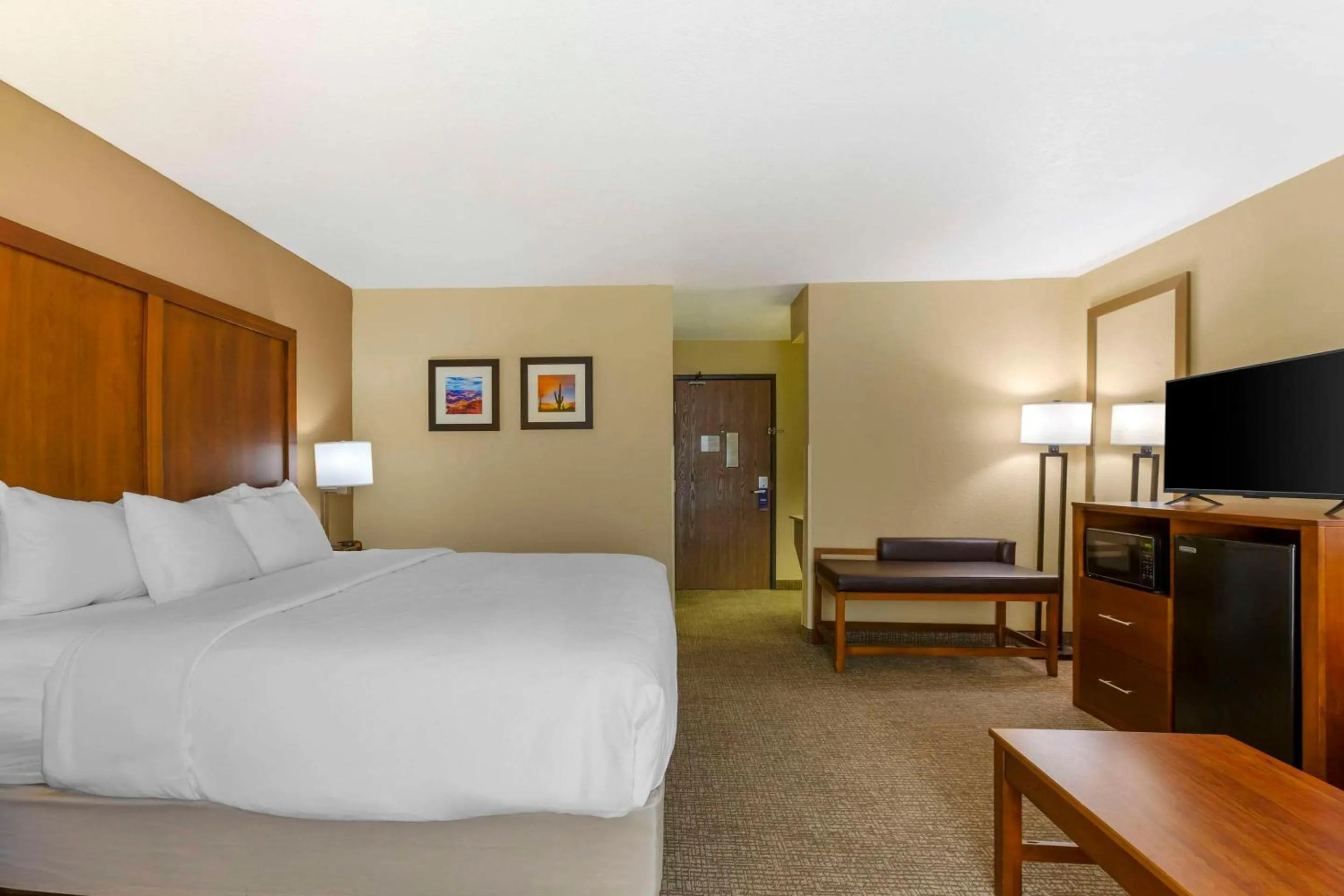 Bedroom, Bed in Comfort Inn Green Valley, Arizona