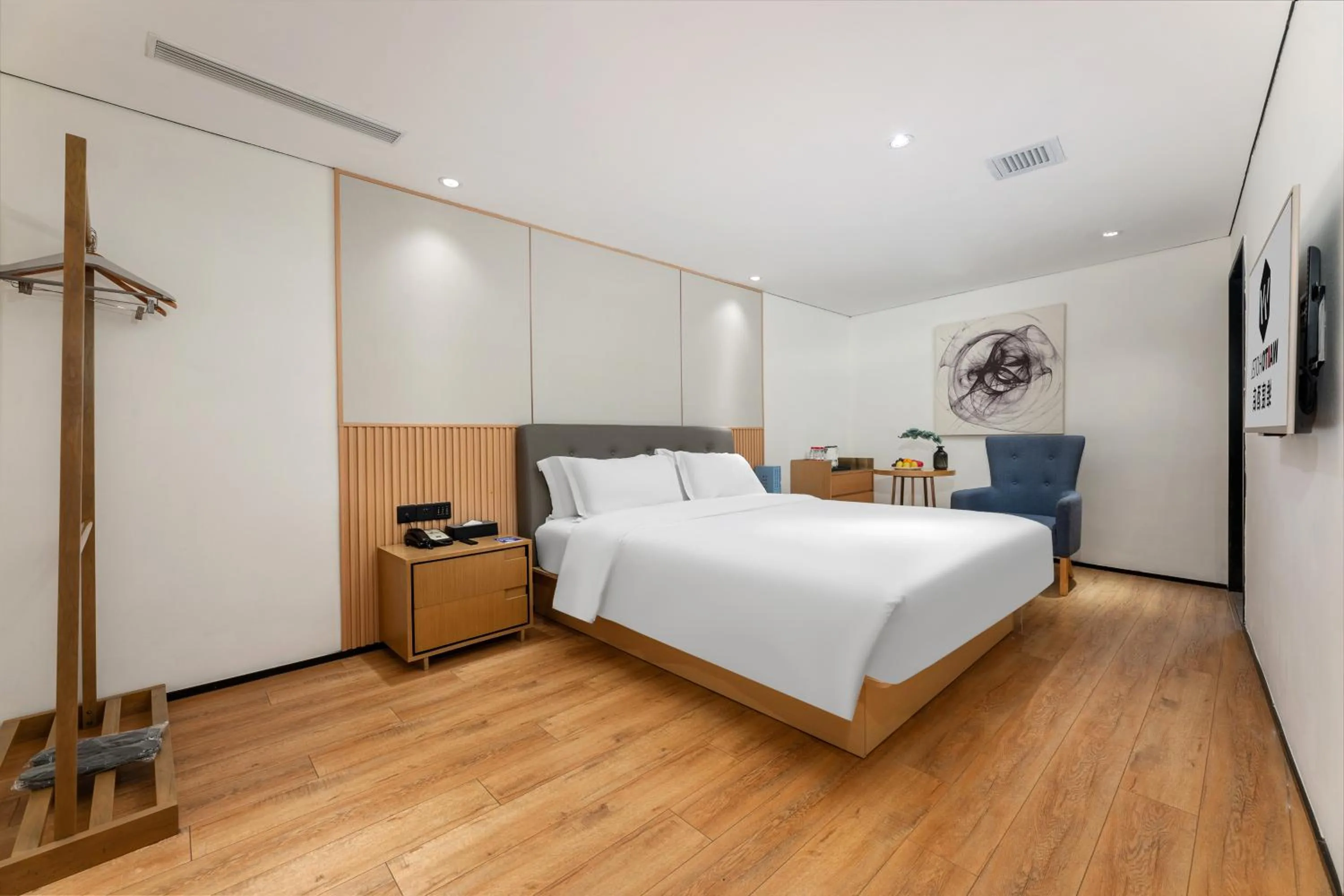 Photo of the whole room, Bed in Waito Hotel Yuexiu Park Guangzhou