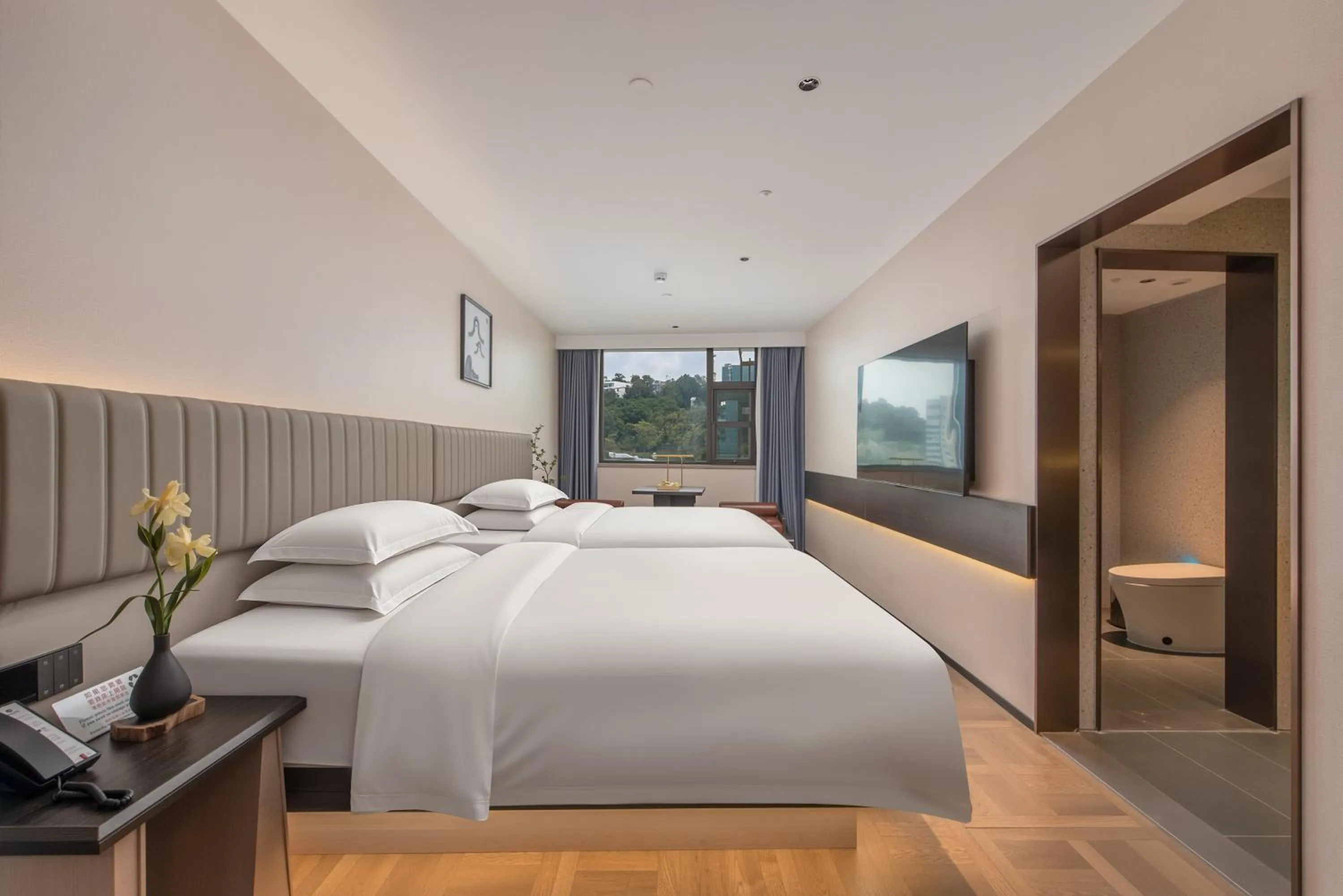 Deluxe Double Room with Two Double Beds - single occupancy in Waito Hotel Yuexiu Park Guangzhou
