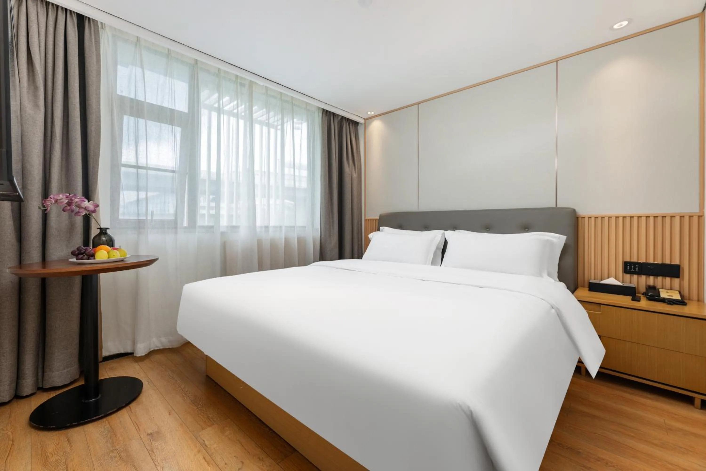 Photo of the whole room, Bed in Waito Hotel Yuexiu Park Guangzhou