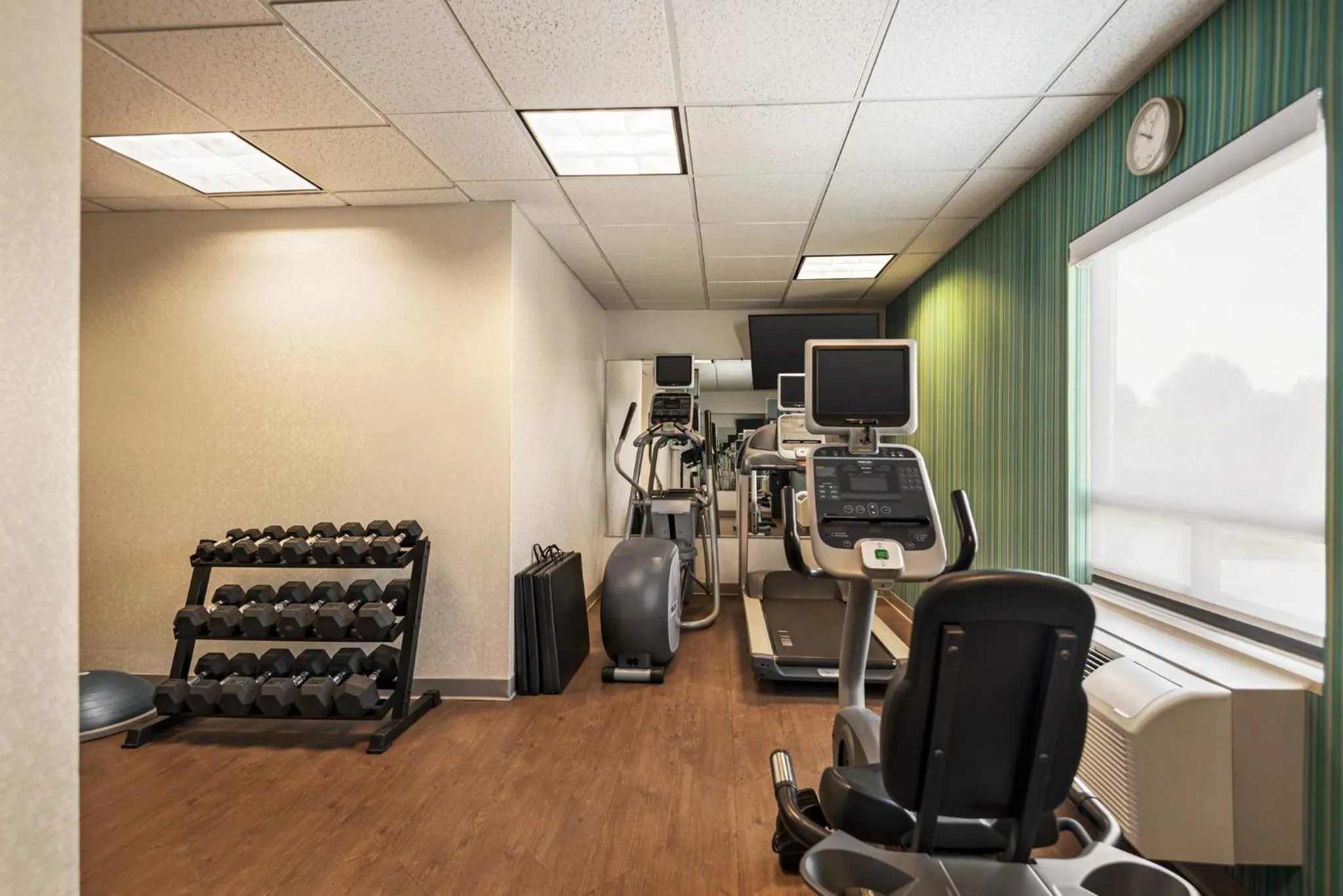 Fitness centre/facilities in Holiday Inn Express Stephens City by IHG