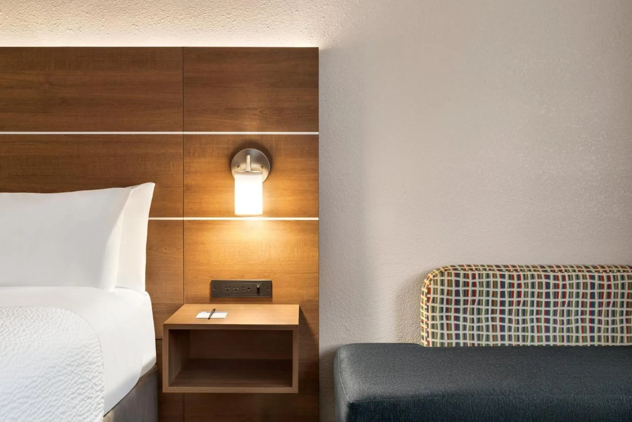 Photo of the whole room, Bed in Holiday Inn Express Stephens City by IHG