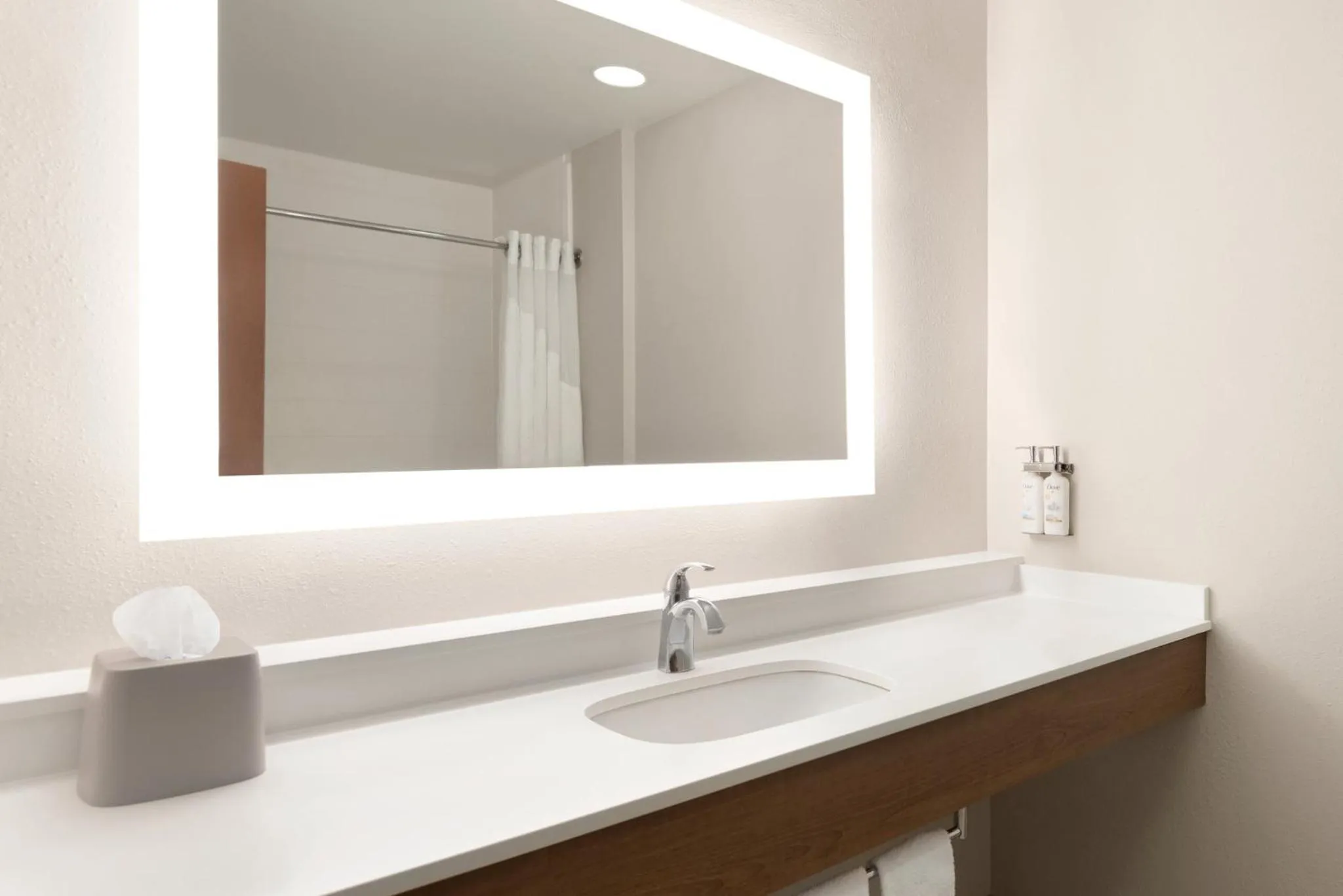 Photo of the whole room in Holiday Inn Express Stephens City by IHG