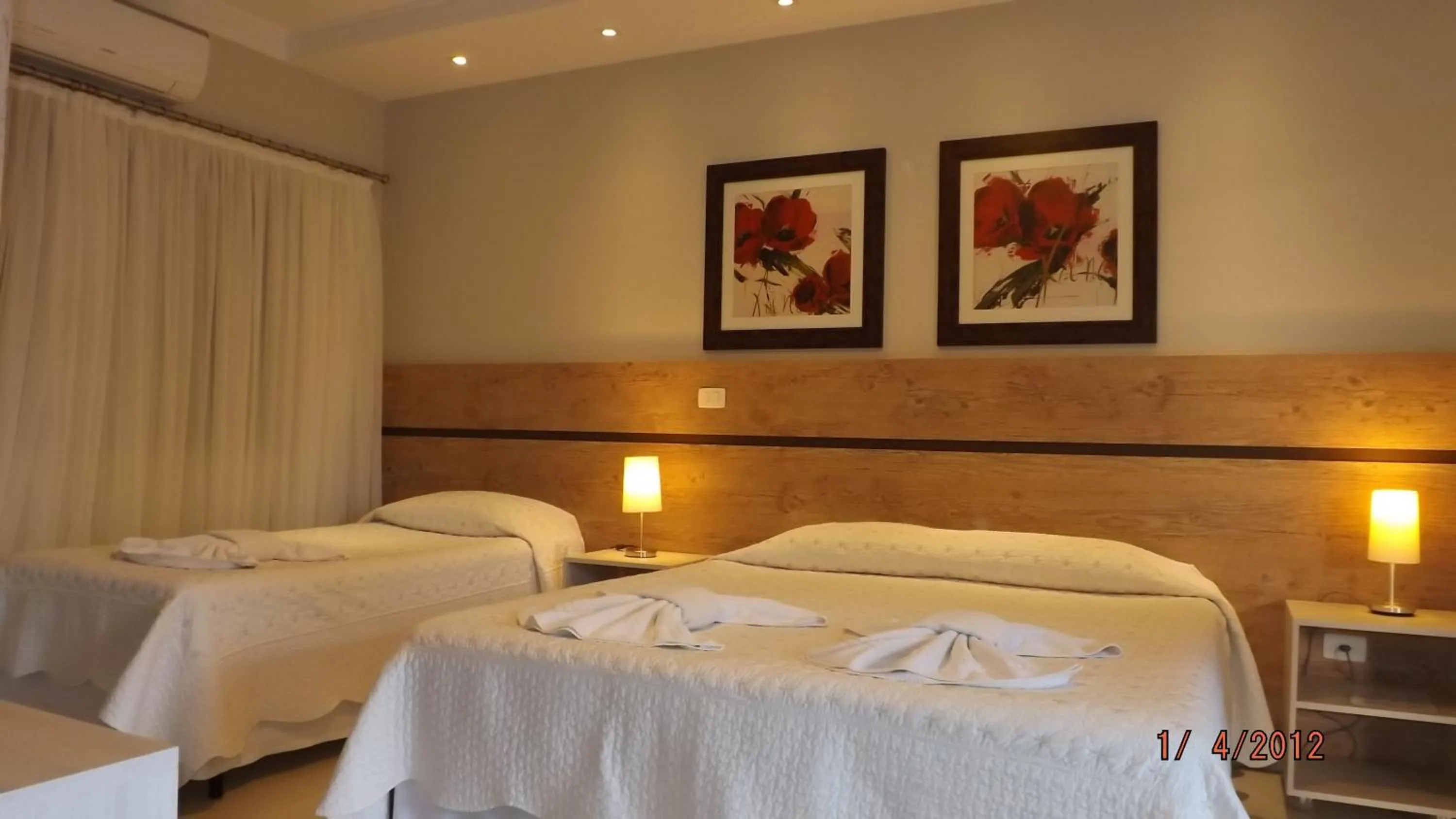 Photo of the whole room, Bed in Pousada Surucuá - Bonito MS