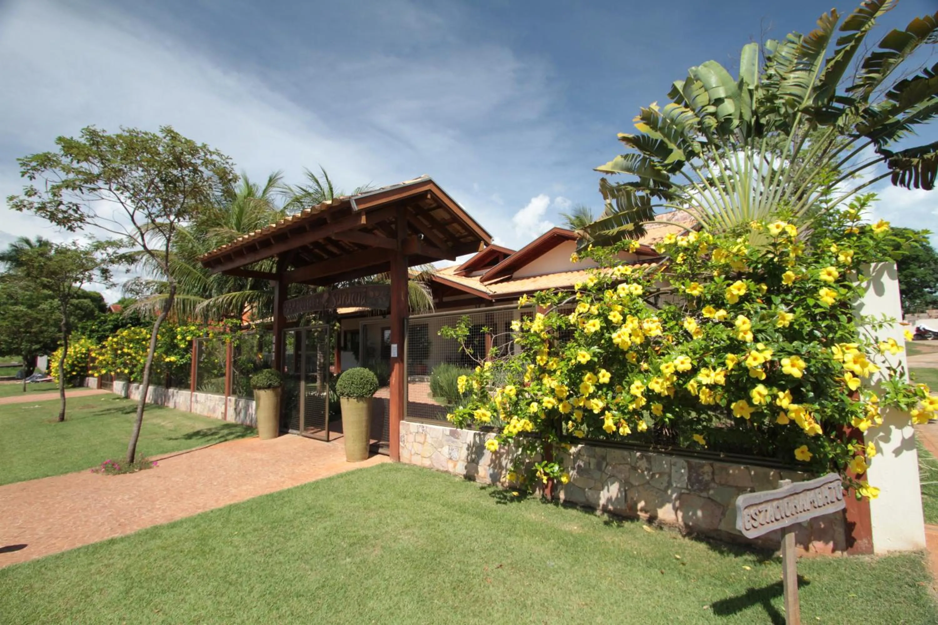 Facade/entrance in Pousada Surucuá - Bonito MS