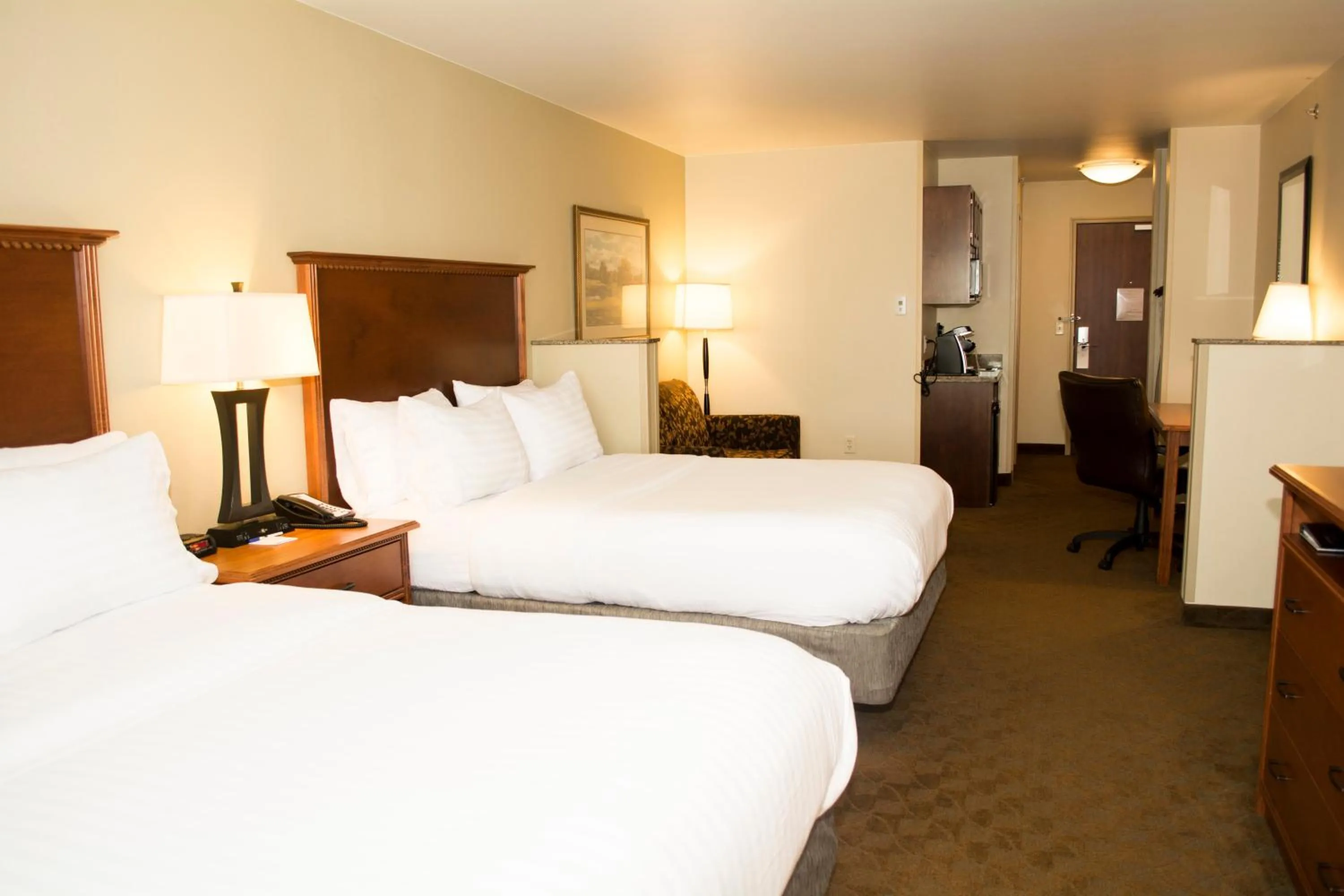 Photo of the whole room, Bed in Holiday Inn Express & Suites - Mason City by IHG