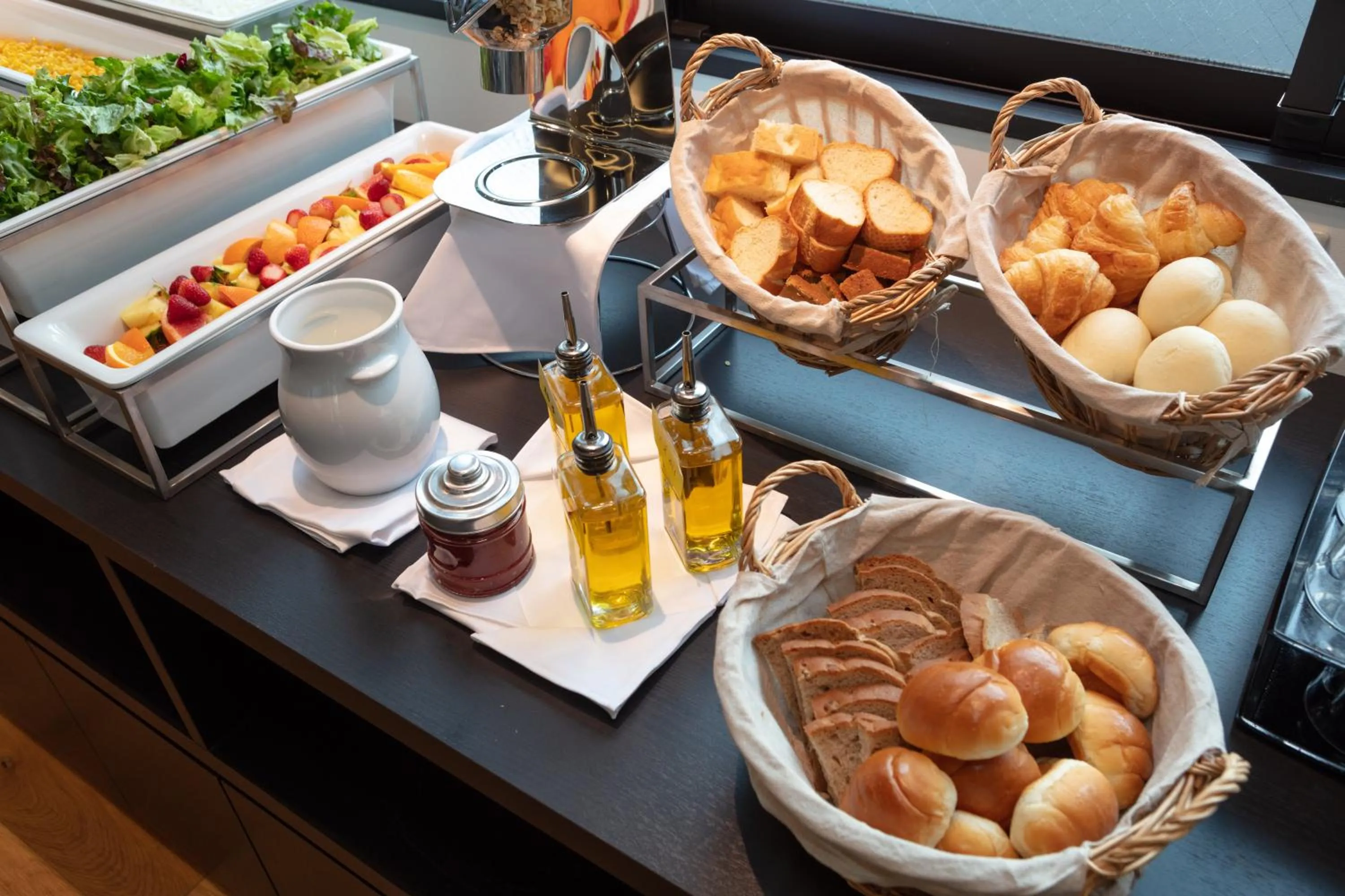 Restaurant/places to eat in Ariston Hotel Kyoto Jujo