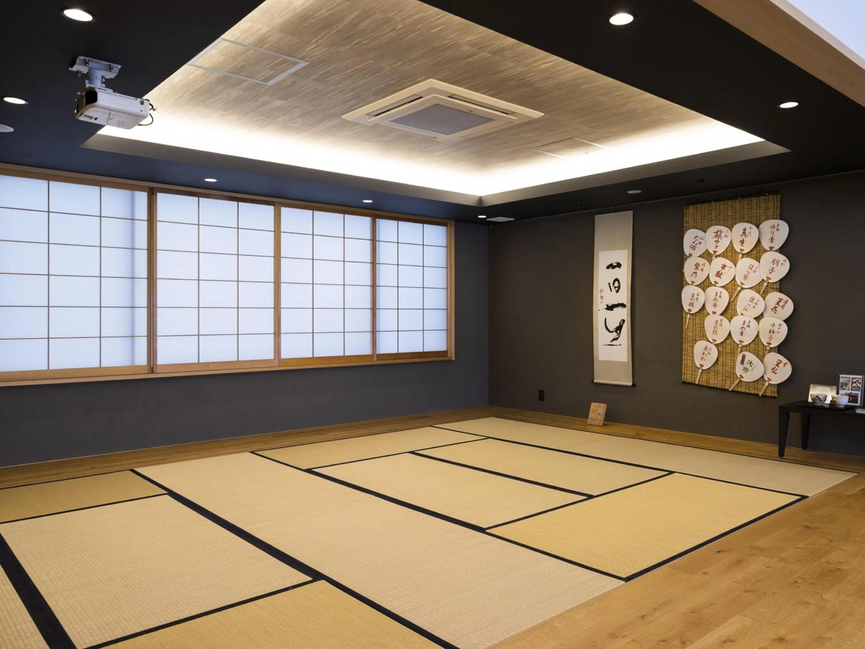 Lobby or reception in Ariston Hotel Kyoto Jujo