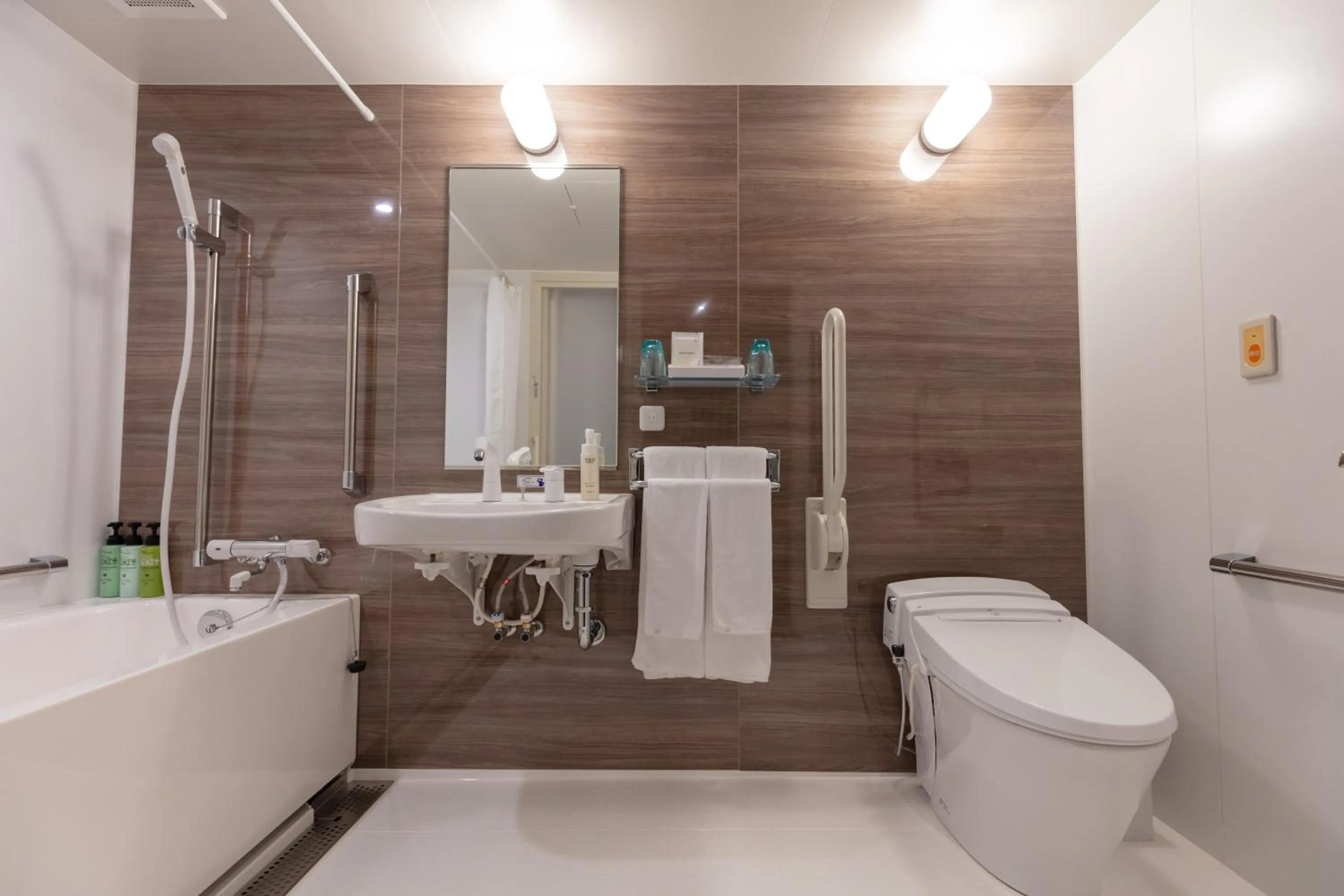 Bathroom in Ariston Hotel Kyoto Jujo