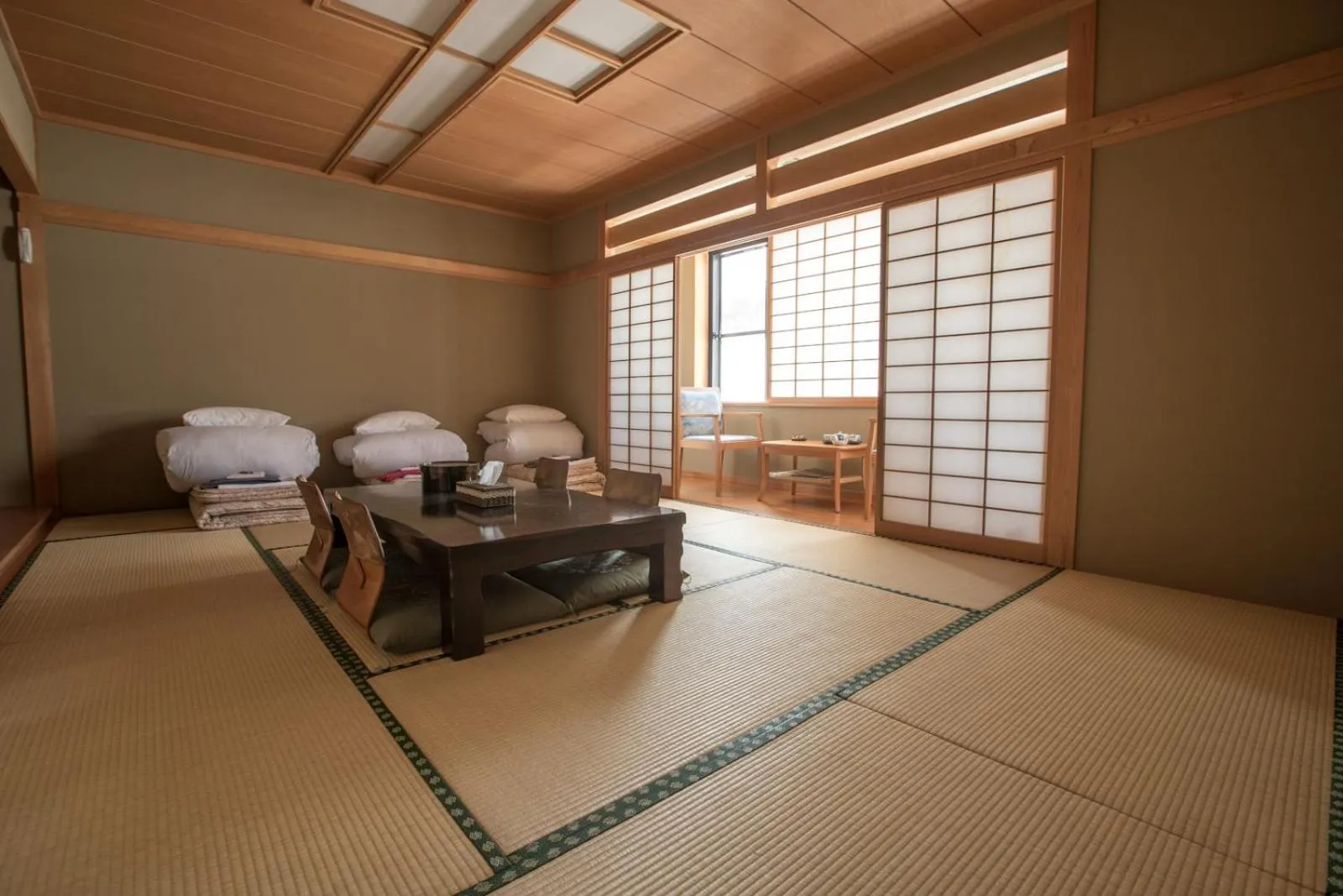 Bedroom in Refre Hotel