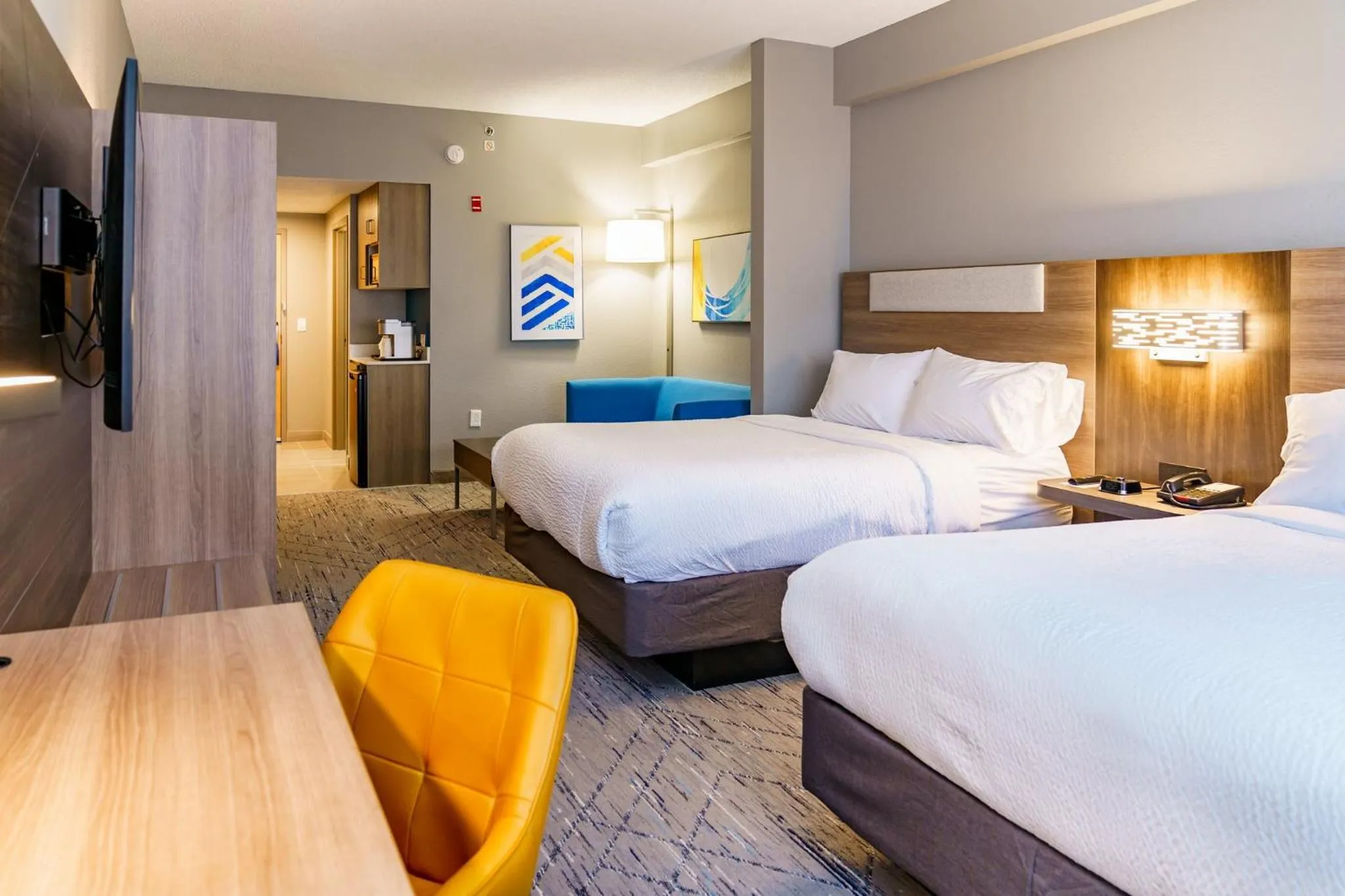 Photo of the whole room, Bed in Holiday Inn Express Hotel Raleigh Southwest by IHG