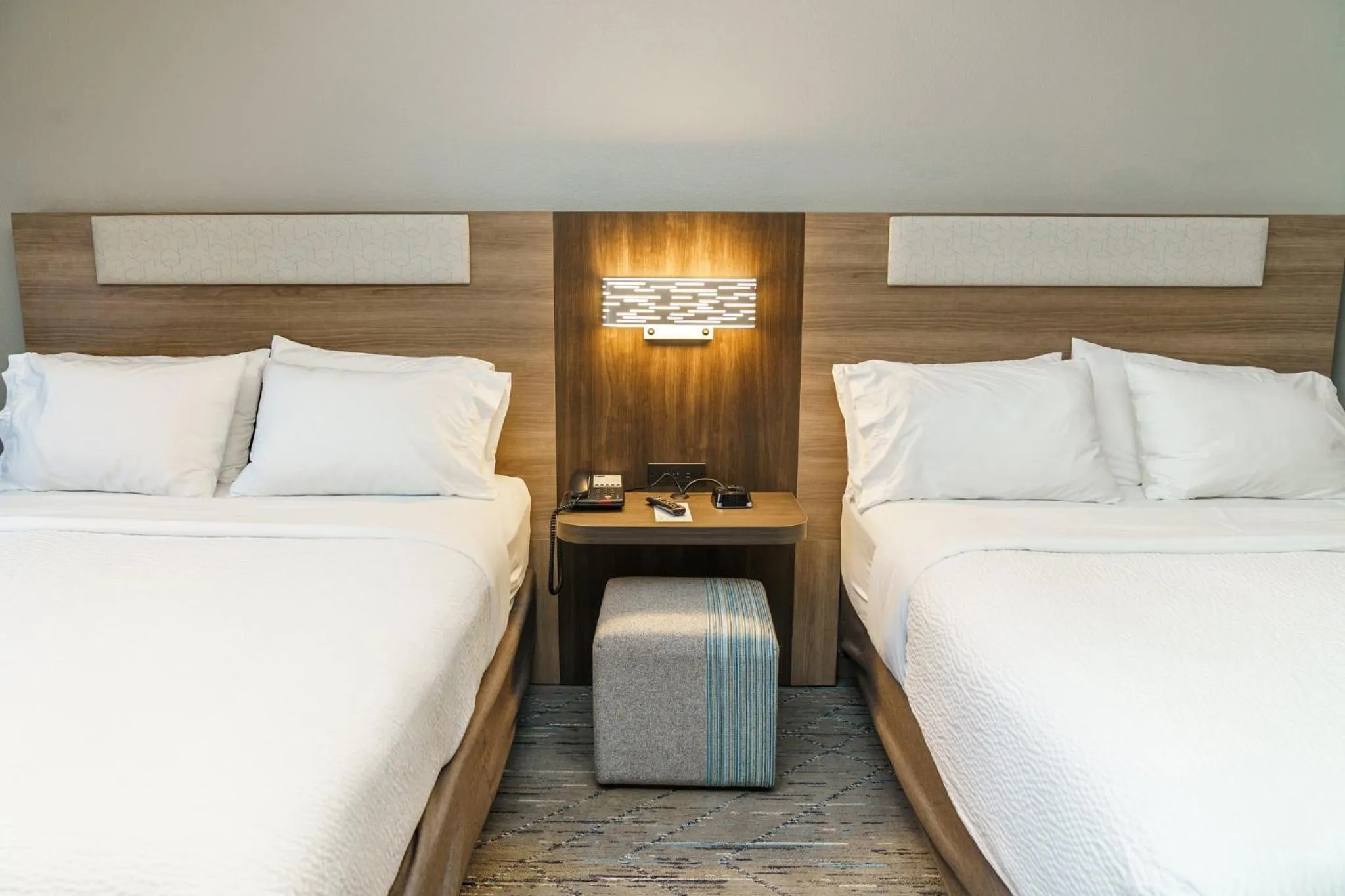 Photo of the whole room, Bed in Holiday Inn Express Hotel Raleigh Southwest by IHG