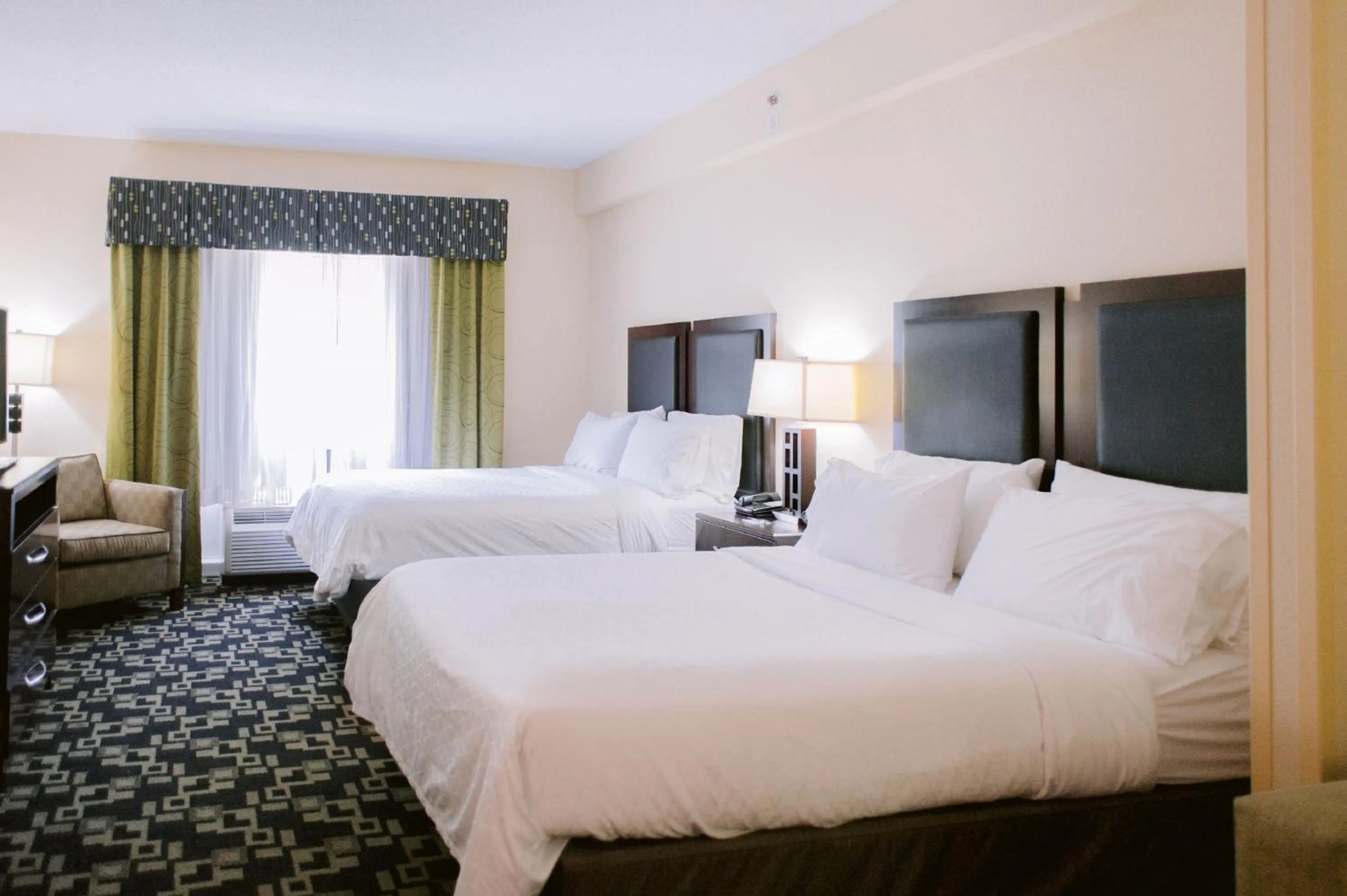 Photo of the whole room, Bed in Holiday Inn Express Hotel Raleigh Southwest by IHG