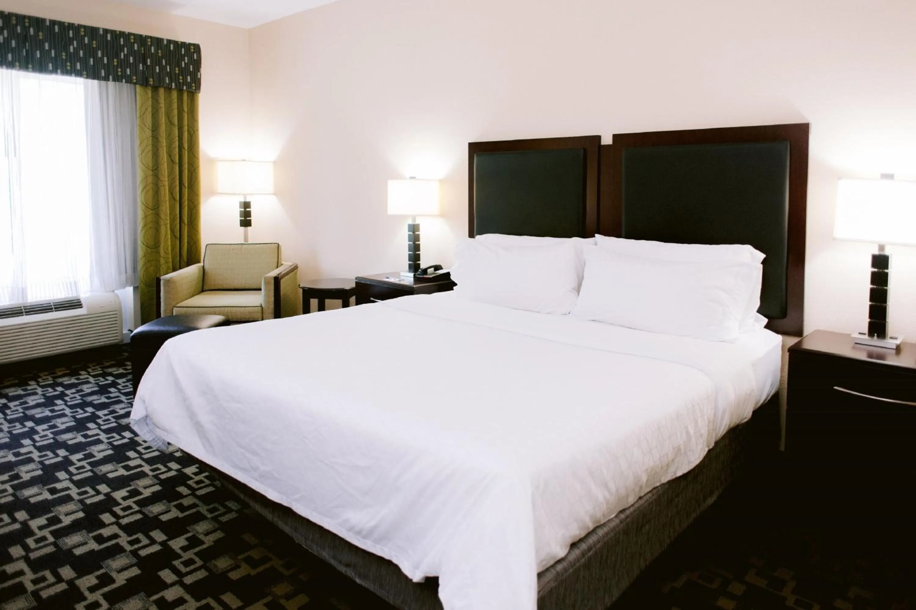 Photo of the whole room, Bed in Holiday Inn Express Hotel Raleigh Southwest by IHG