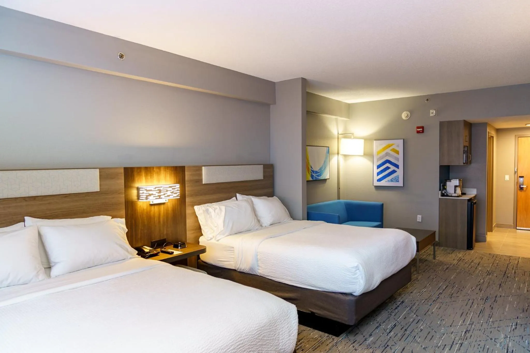 Photo of the whole room, Bed in Holiday Inn Express Hotel Raleigh Southwest by IHG