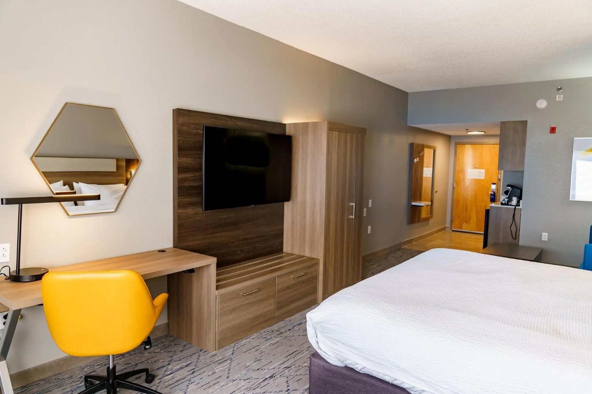 Photo of the whole room, Bed in Holiday Inn Express Hotel Raleigh Southwest by IHG